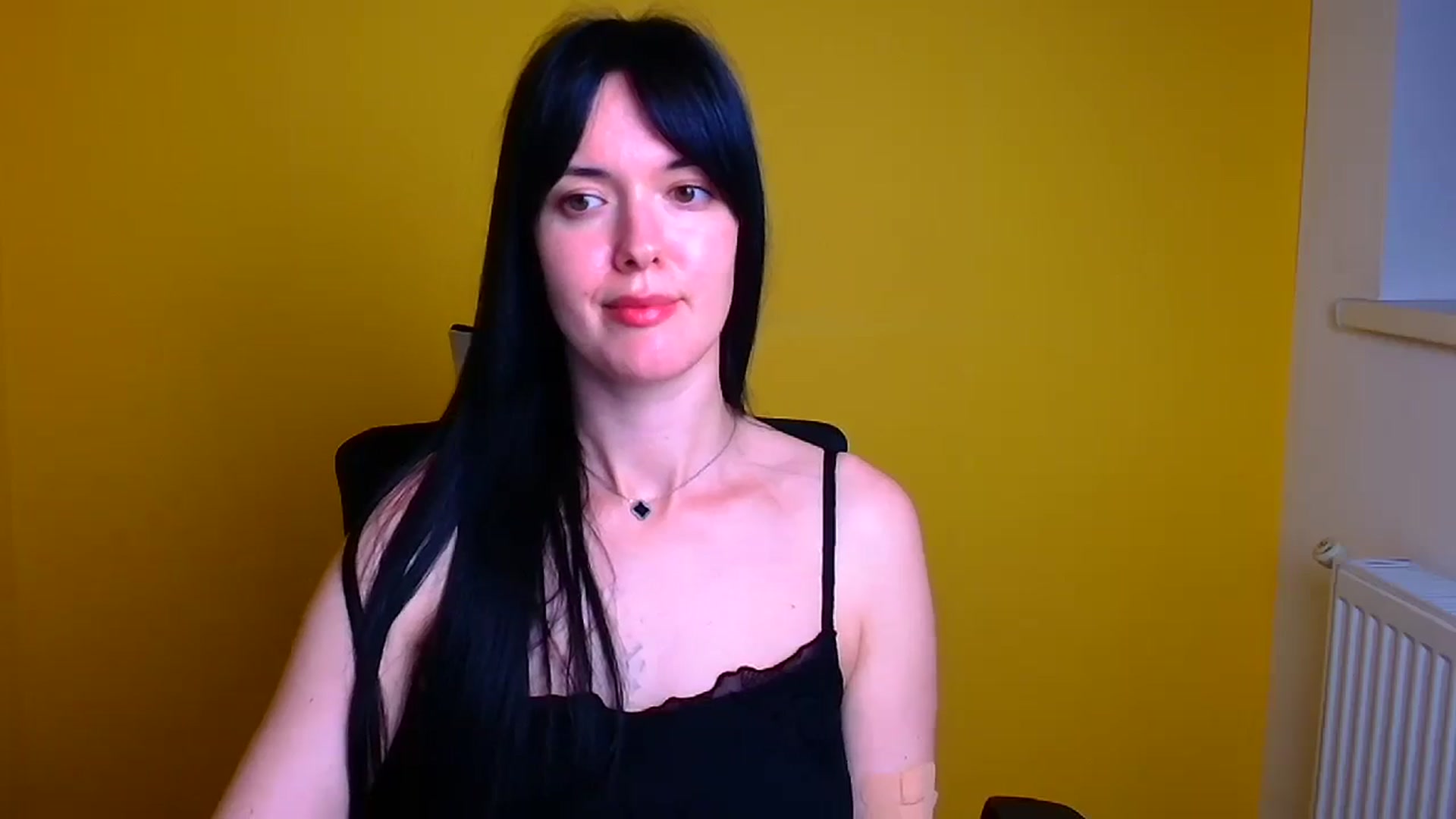 Gallery image thumbnail from Black_Red's myfreecams stream on, 05/03/2024, 15:19 image 8 of 20