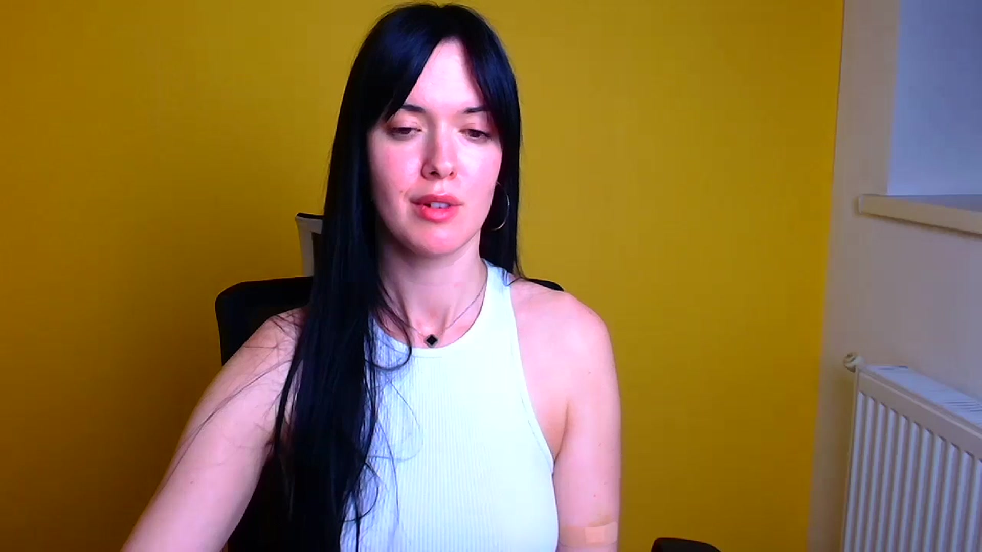 Gallery image thumbnail from Black_Red's myfreecams stream on, 05/05/2024, 10:22 image 18 of 20