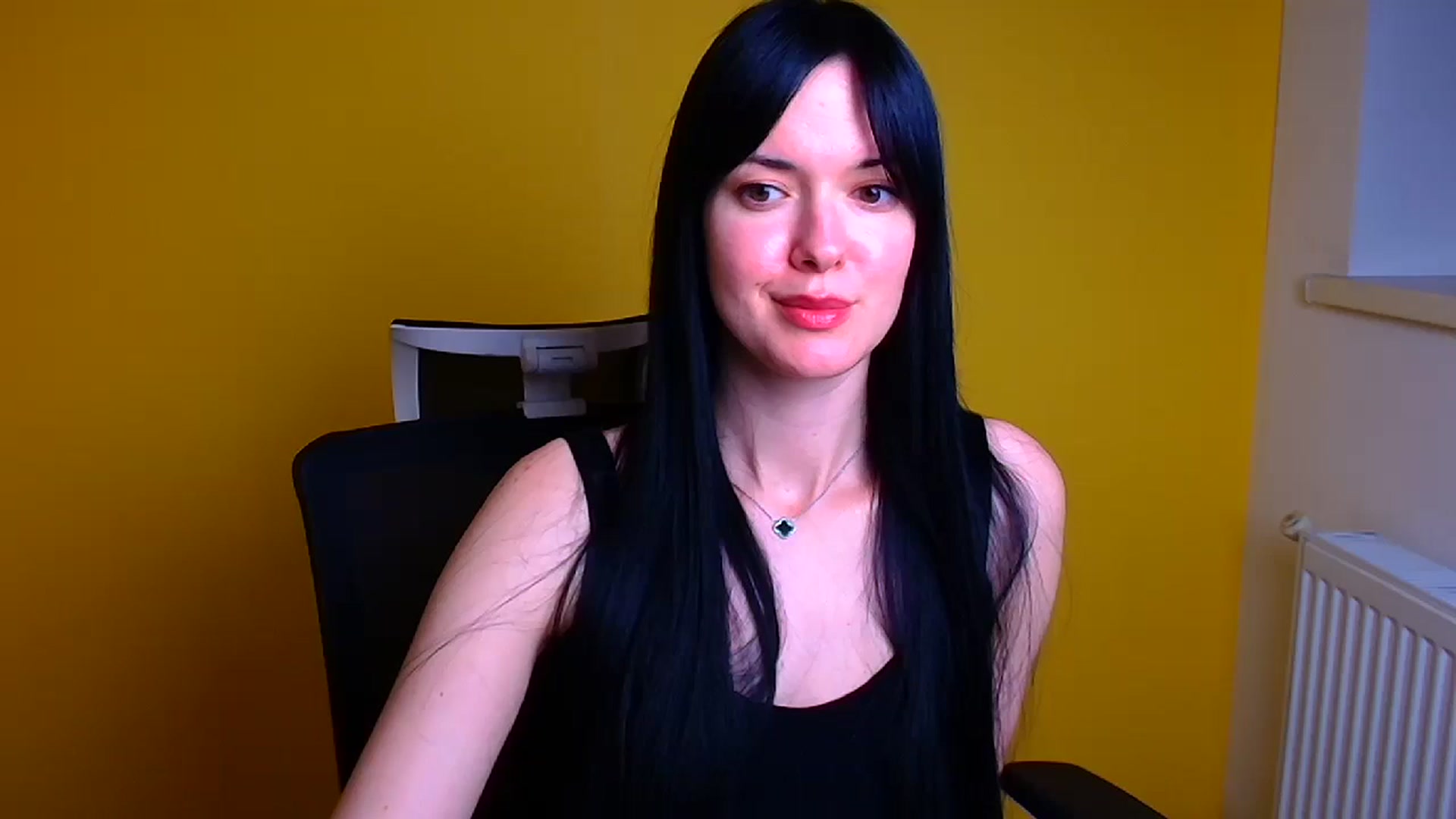 Gallery image thumbnail from Black_Red's myfreecams stream on, 05/09/2024, 12:47 image 8 of 20