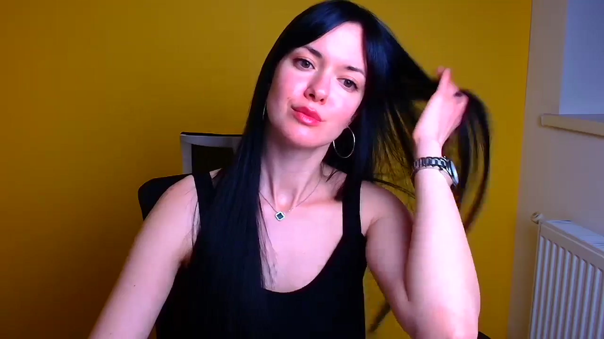 Gallery image thumbnail from Black_Red's myfreecams stream on, 05/09/2024, 12:47 image 4 of 20