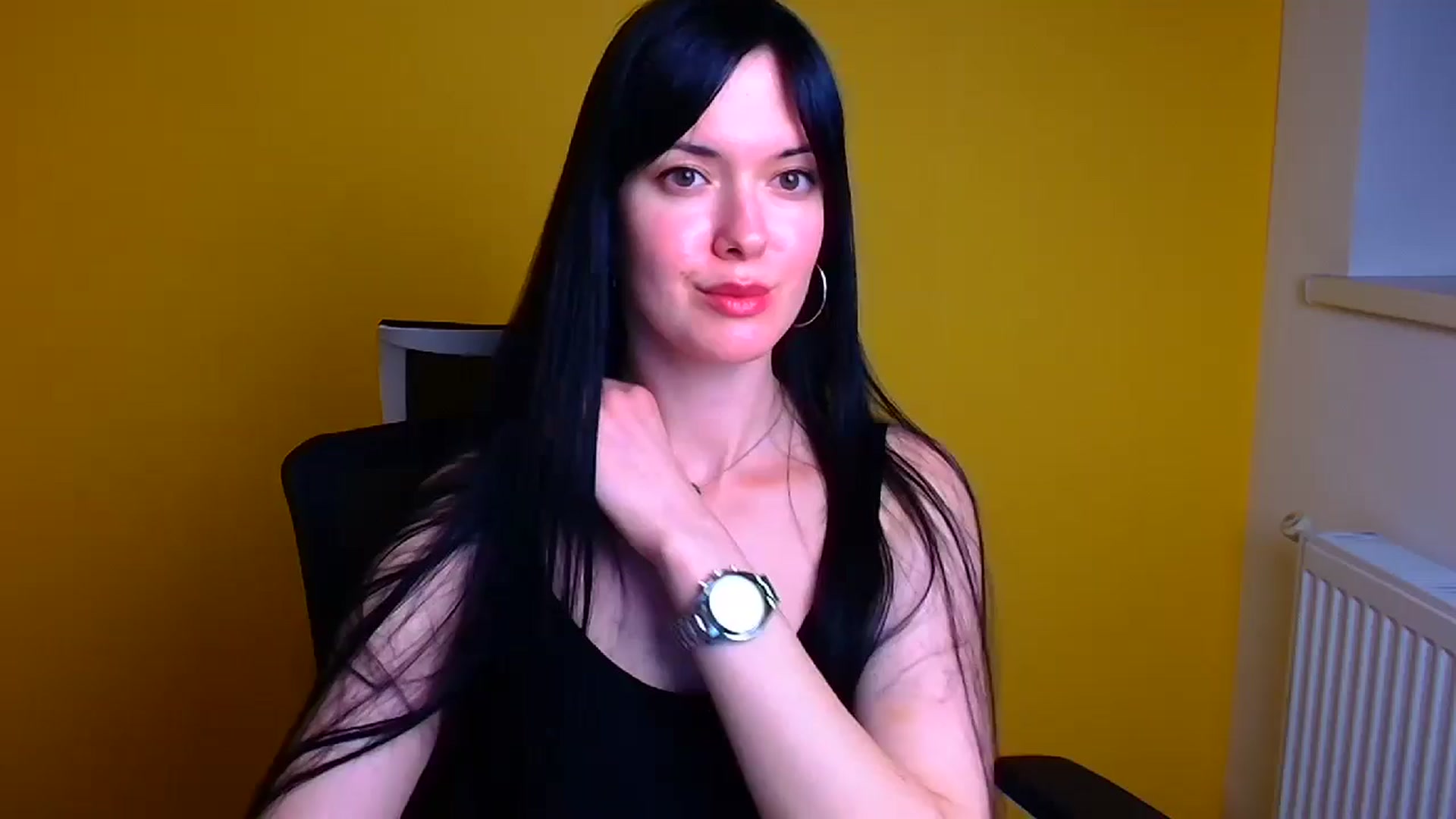 Gallery image thumbnail from Black_Red's myfreecams stream on, 05/09/2024, 12:47 image 12 of 20
