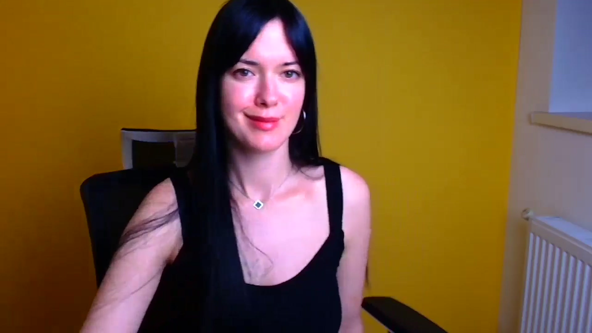 Gallery image thumbnail from Black_Red's myfreecams stream on, 05/09/2024, 12:47 image 19 of 20