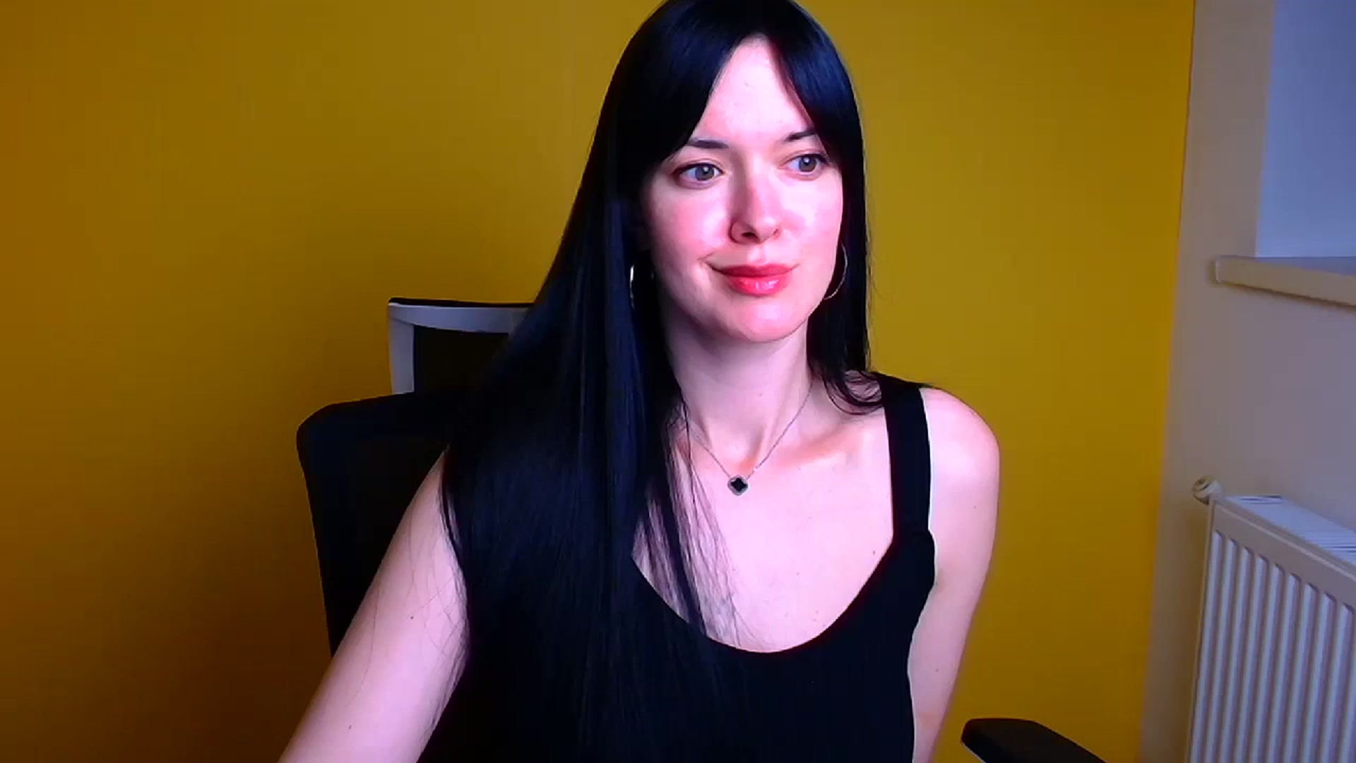 Gallery image thumbnail from Black_Red's myfreecams stream on, 05/09/2024, 12:47 image 3 of 20