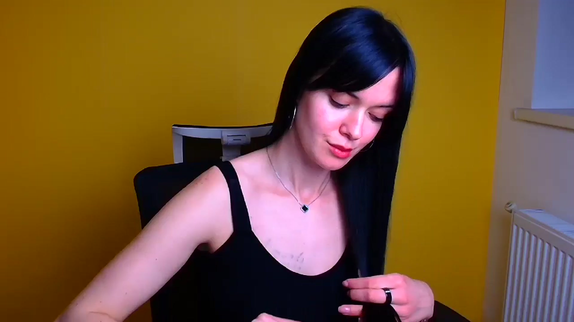 Gallery image thumbnail from Black_Red's myfreecams stream on, 05/09/2024, 12:47 image 7 of 20