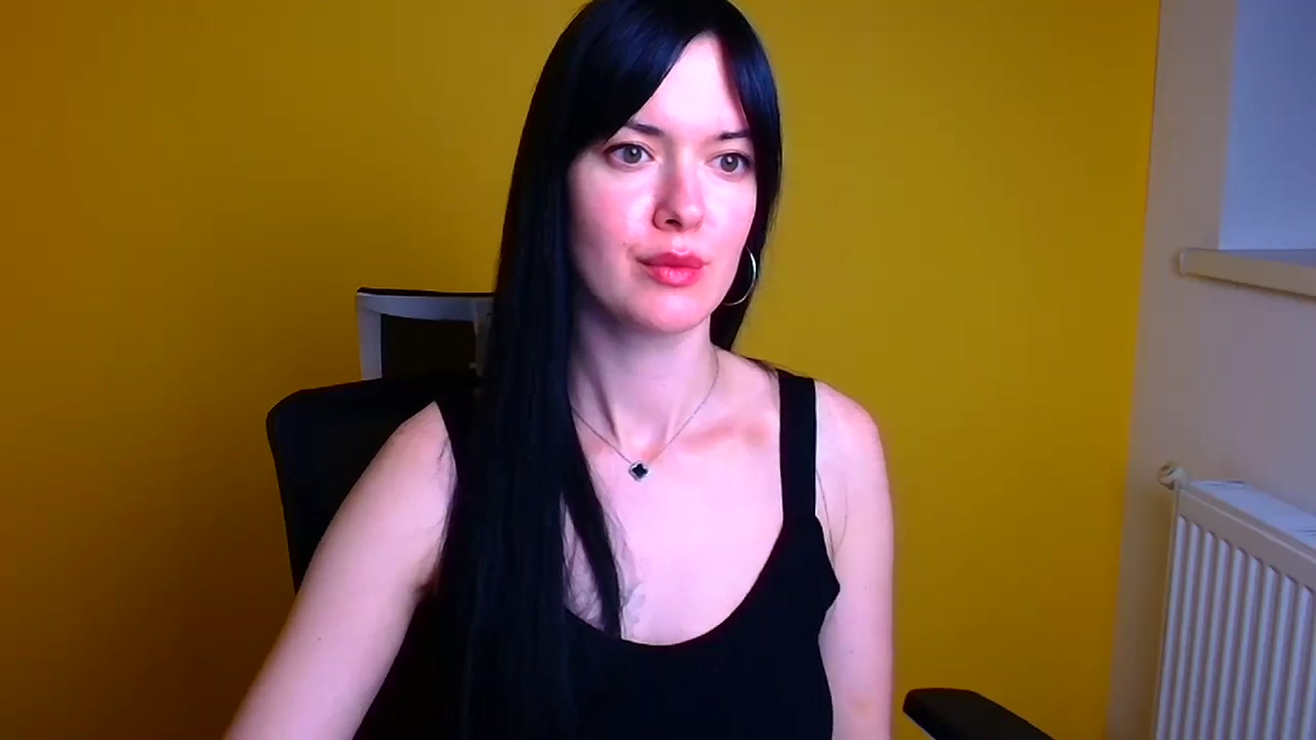 Gallery image thumbnail from Black_Red's myfreecams stream on, 05/09/2024, 12:47 image 9 of 20