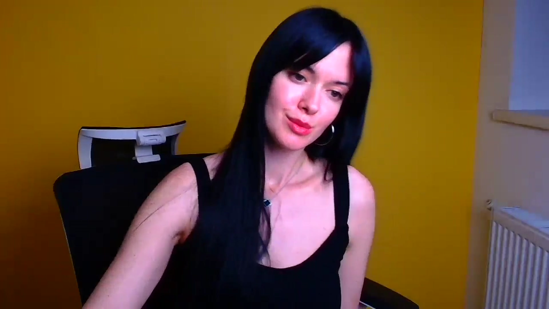 Gallery image thumbnail from Black_Red's myfreecams stream on, 05/09/2024, 13:59 image 20 of 20