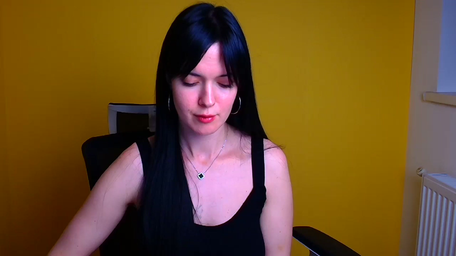 Gallery image thumbnail from Black_Red's myfreecams stream on, 05/09/2024, 13:59 image 2 of 20