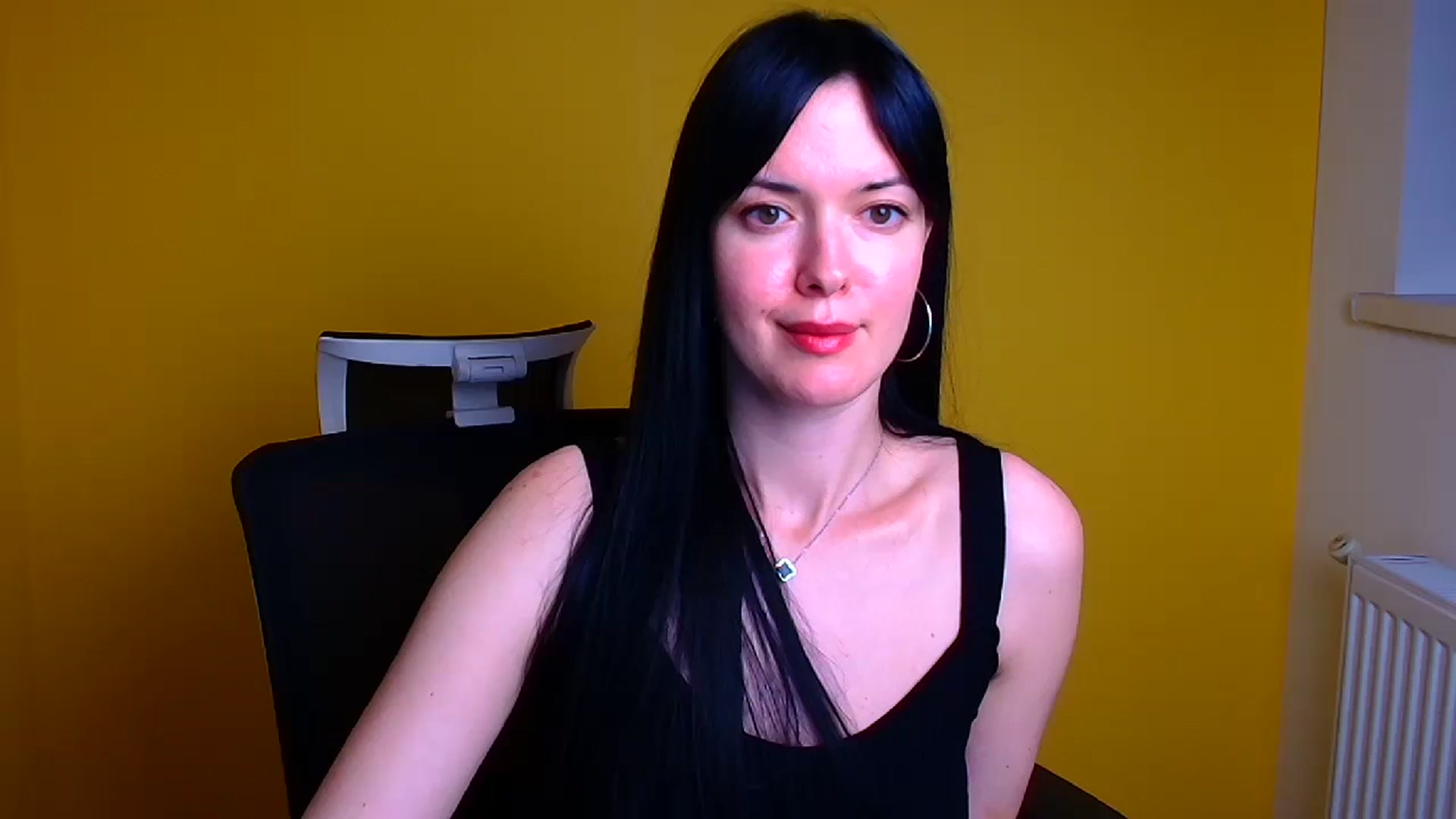 Gallery image thumbnail from Black_Red's myfreecams stream on, 05/09/2024, 13:59 image 16 of 20