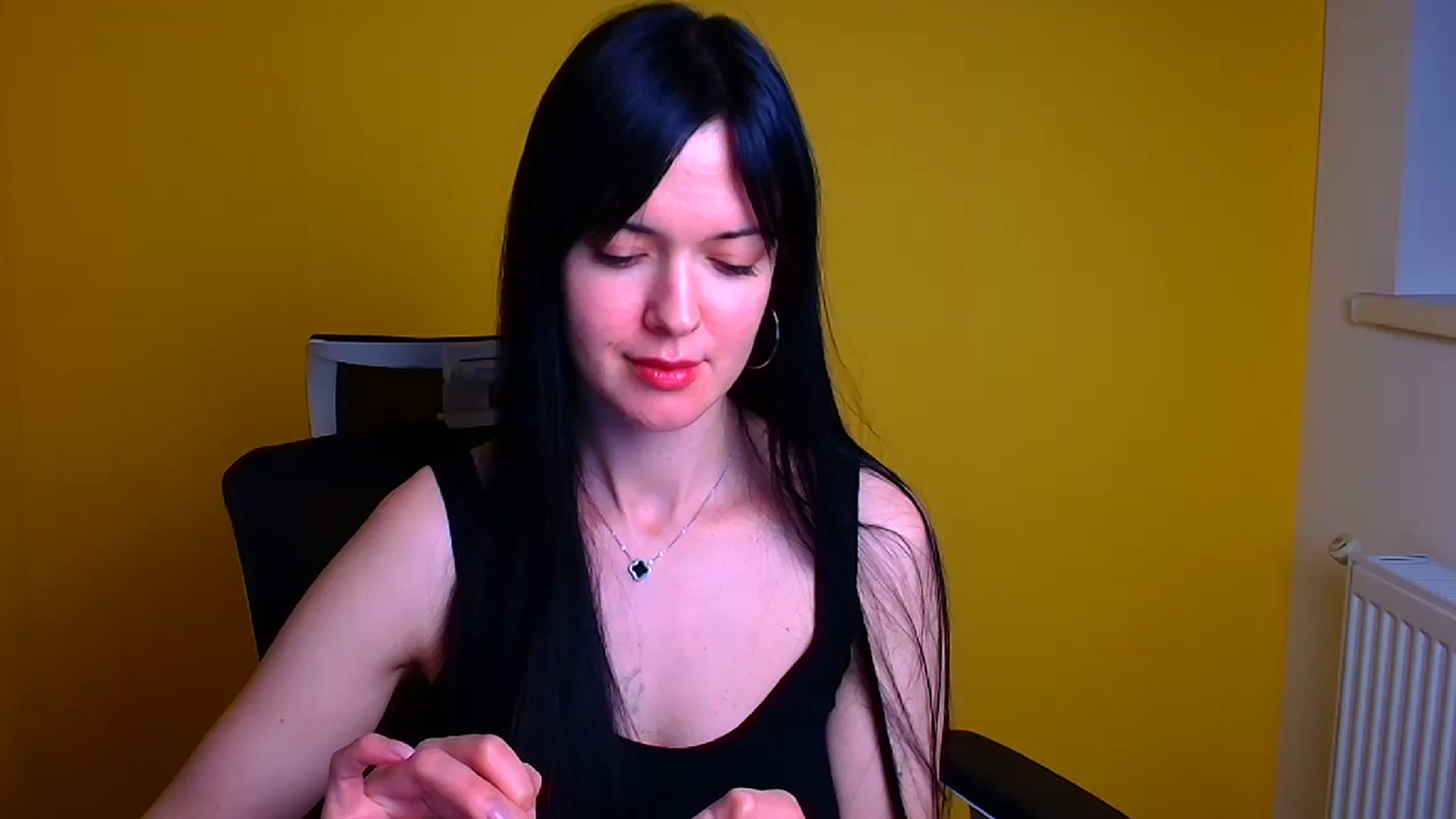 Gallery image thumbnail from Black_Red's myfreecams stream on, 05/09/2024, 13:59 image 11 of 20