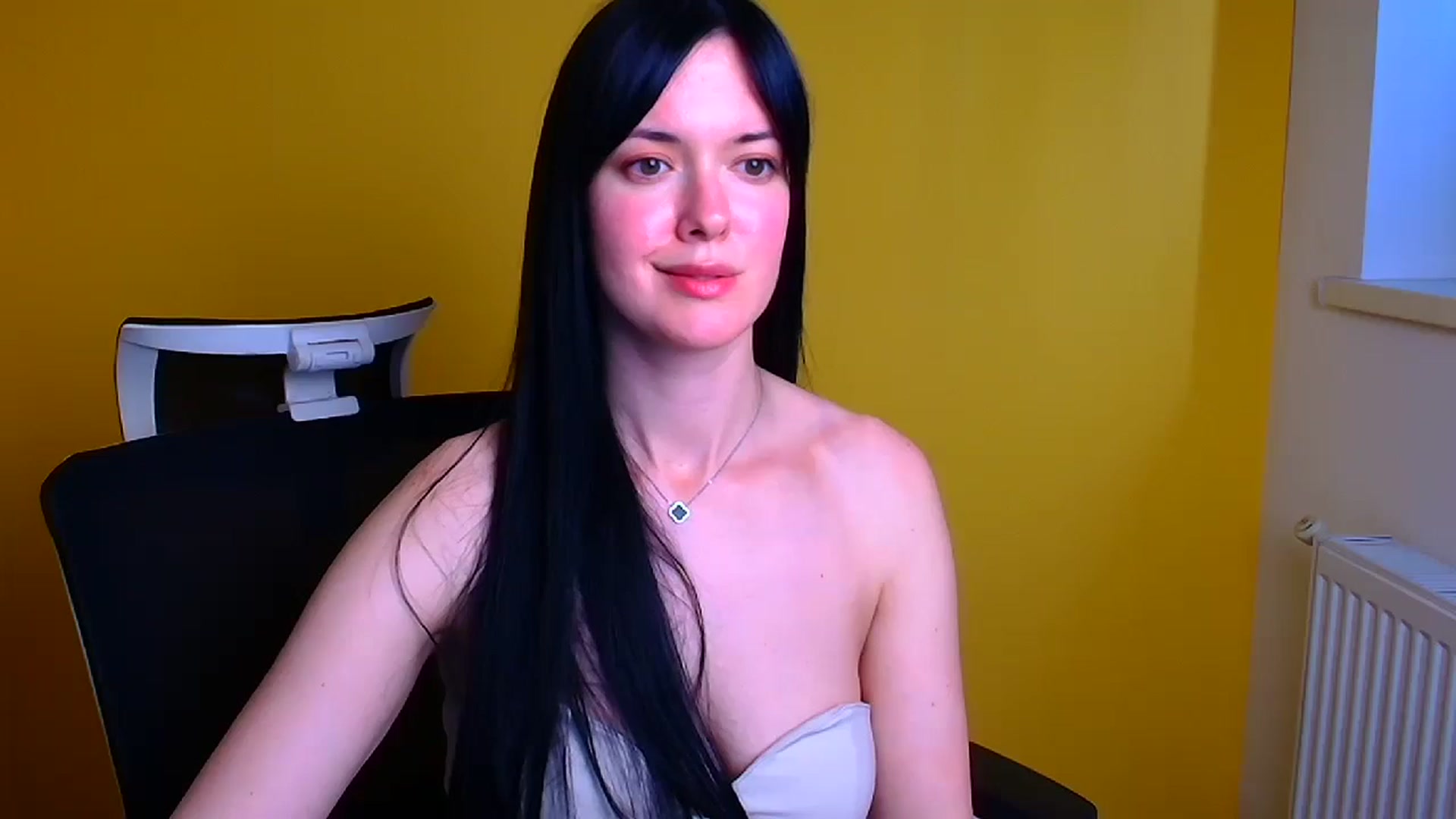 Gallery image thumbnail from Black_Red's myfreecams stream on, 05/10/2024, 11:55 image 15 of 20