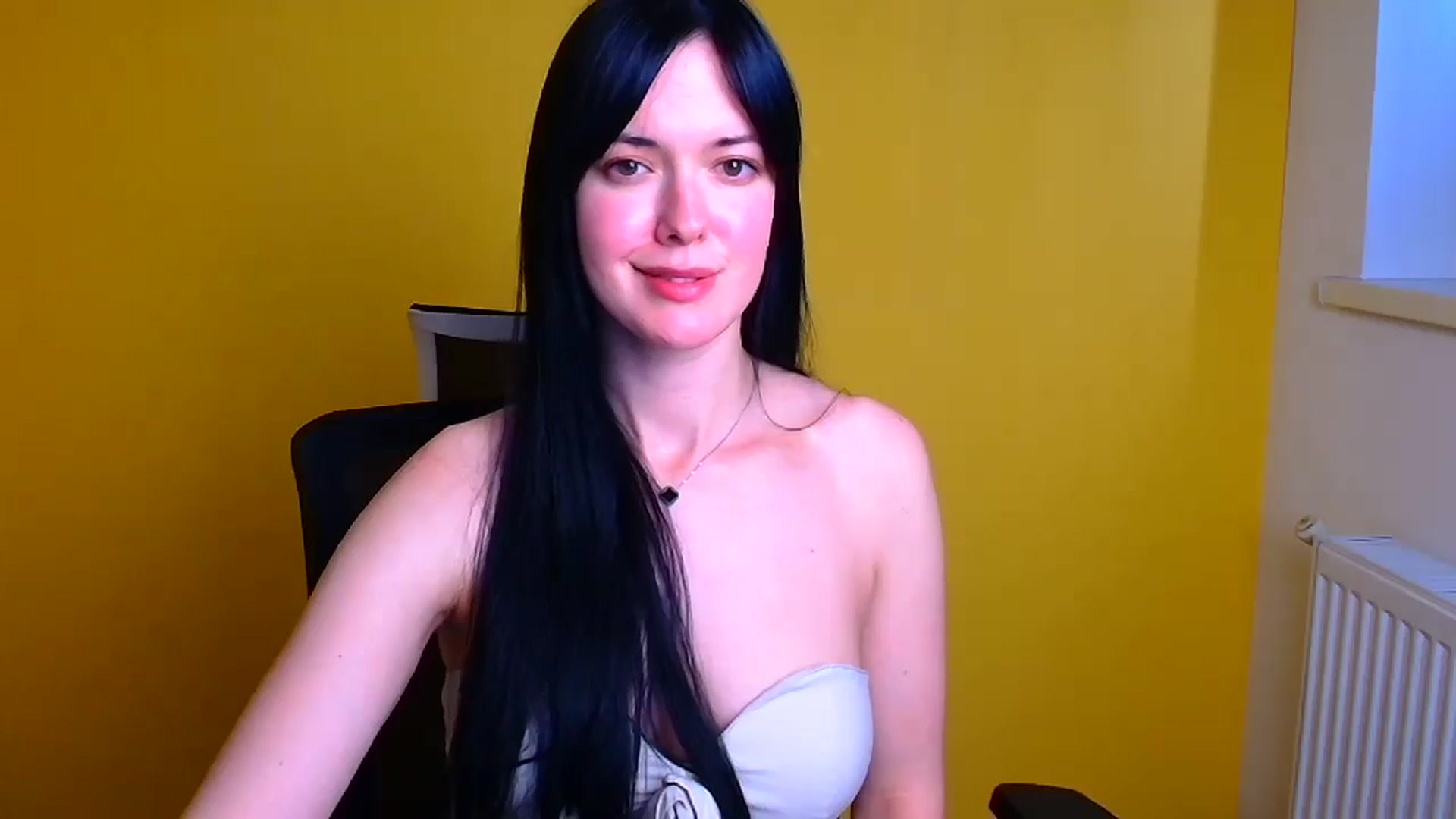 Gallery image thumbnail from Black_Red's myfreecams stream on, 05/10/2024, 11:55 image 6 of 20