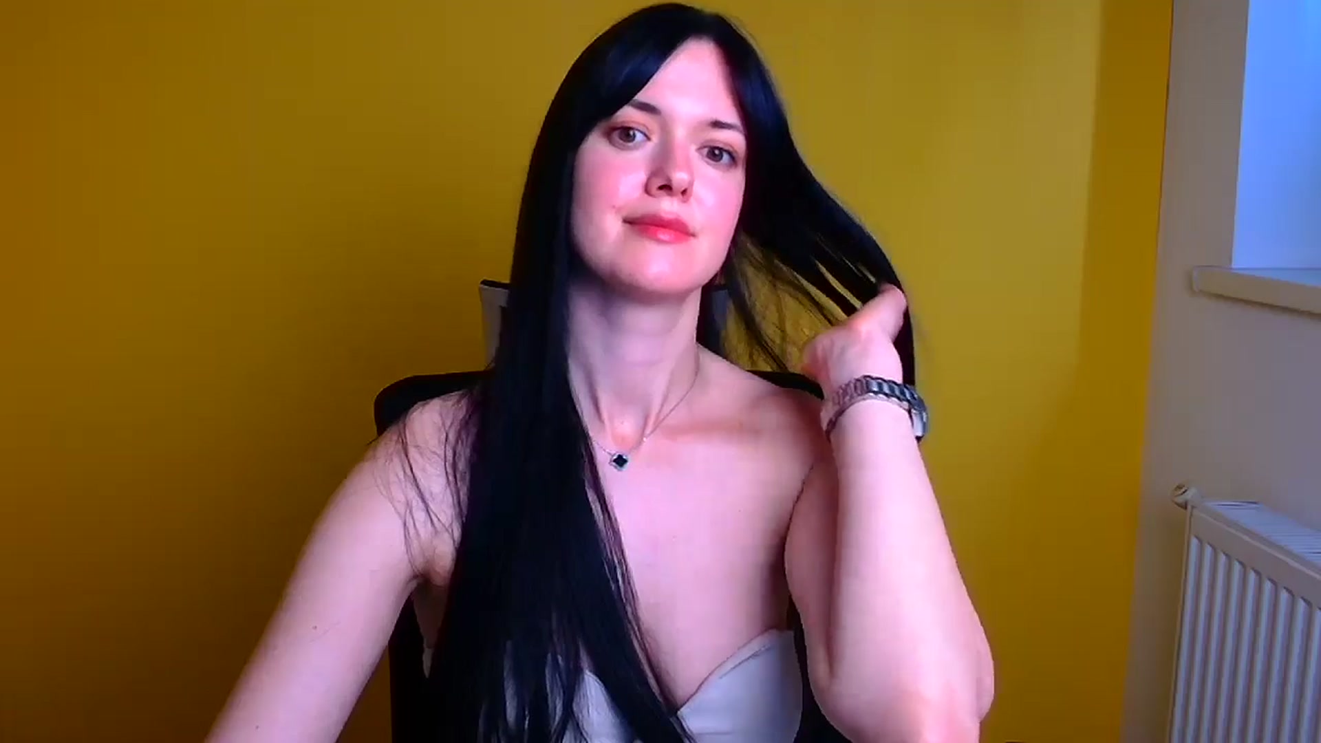 Gallery image thumbnail from Black_Red's myfreecams stream on, 05/10/2024, 13:01 image 8 of 20