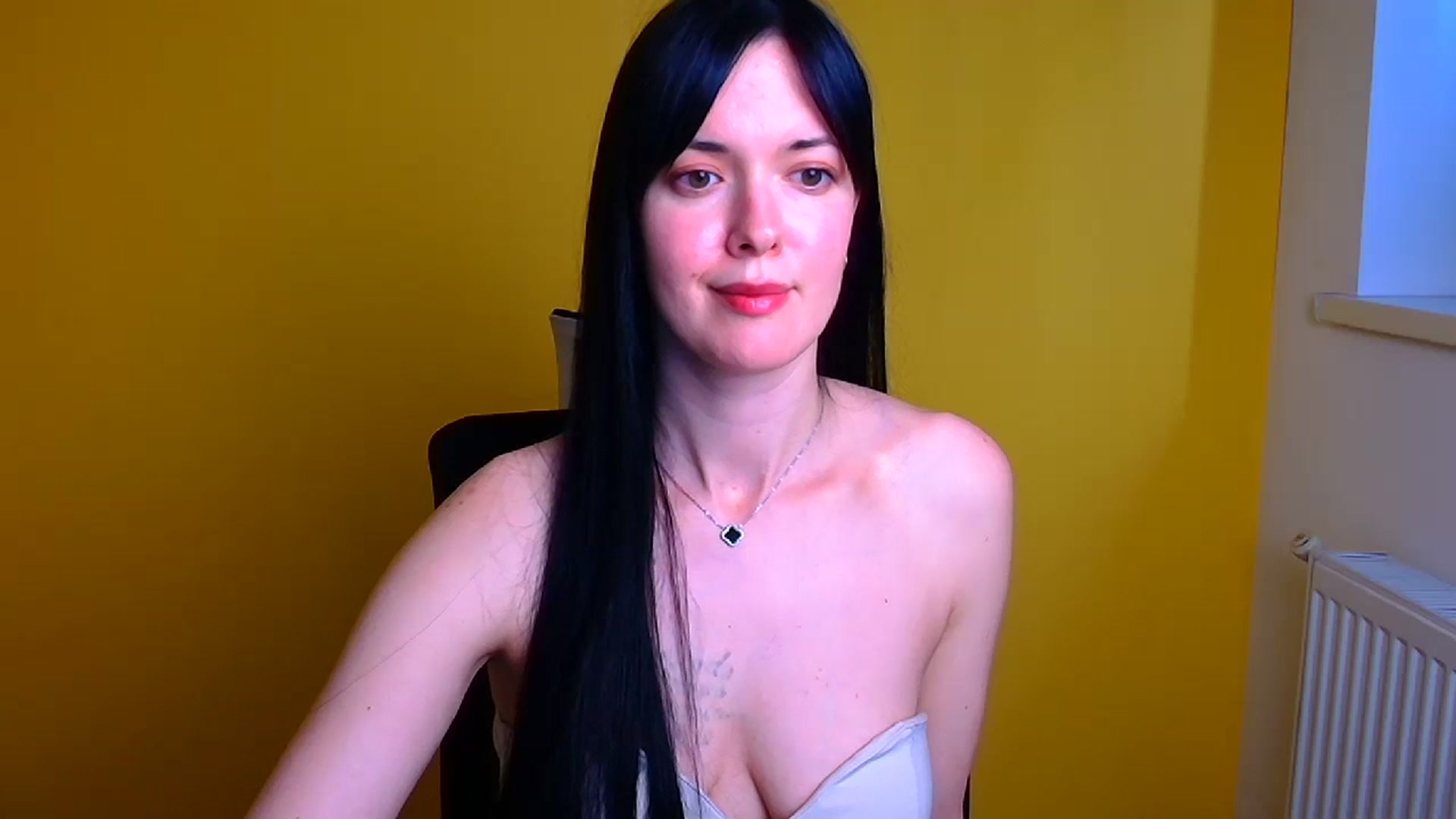 Gallery image thumbnail from Black_Red's myfreecams stream on, 05/10/2024, 13:01 image 5 of 20