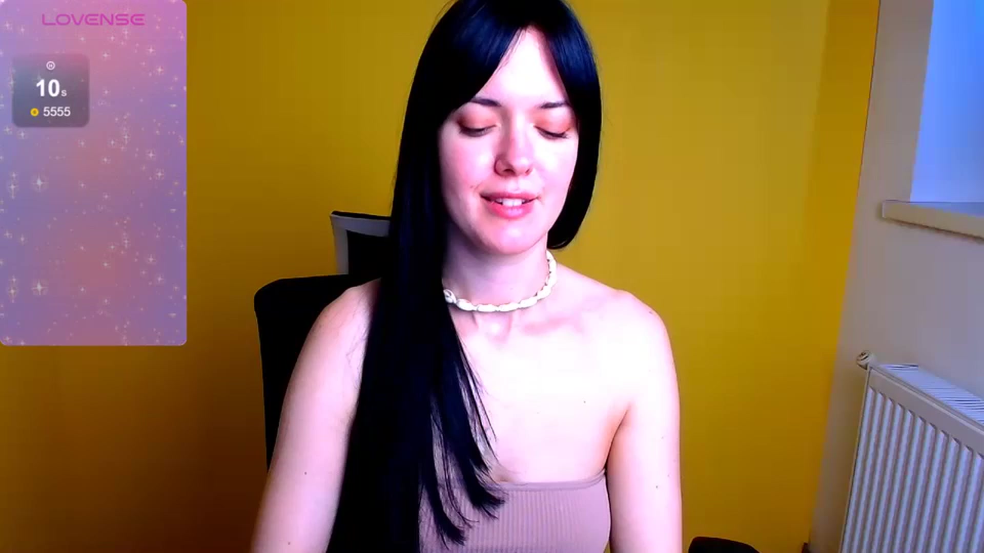 Gallery image thumbnail from Black_Red's myfreecams stream on, 05/17/2024, 13:42 image 10 of 20