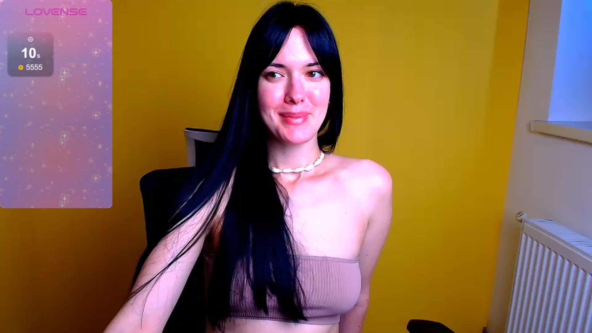 Gallery image thumbnail from Black_Red's myfreecams stream on, 05/17/2024, 13:42 image 8 of 20