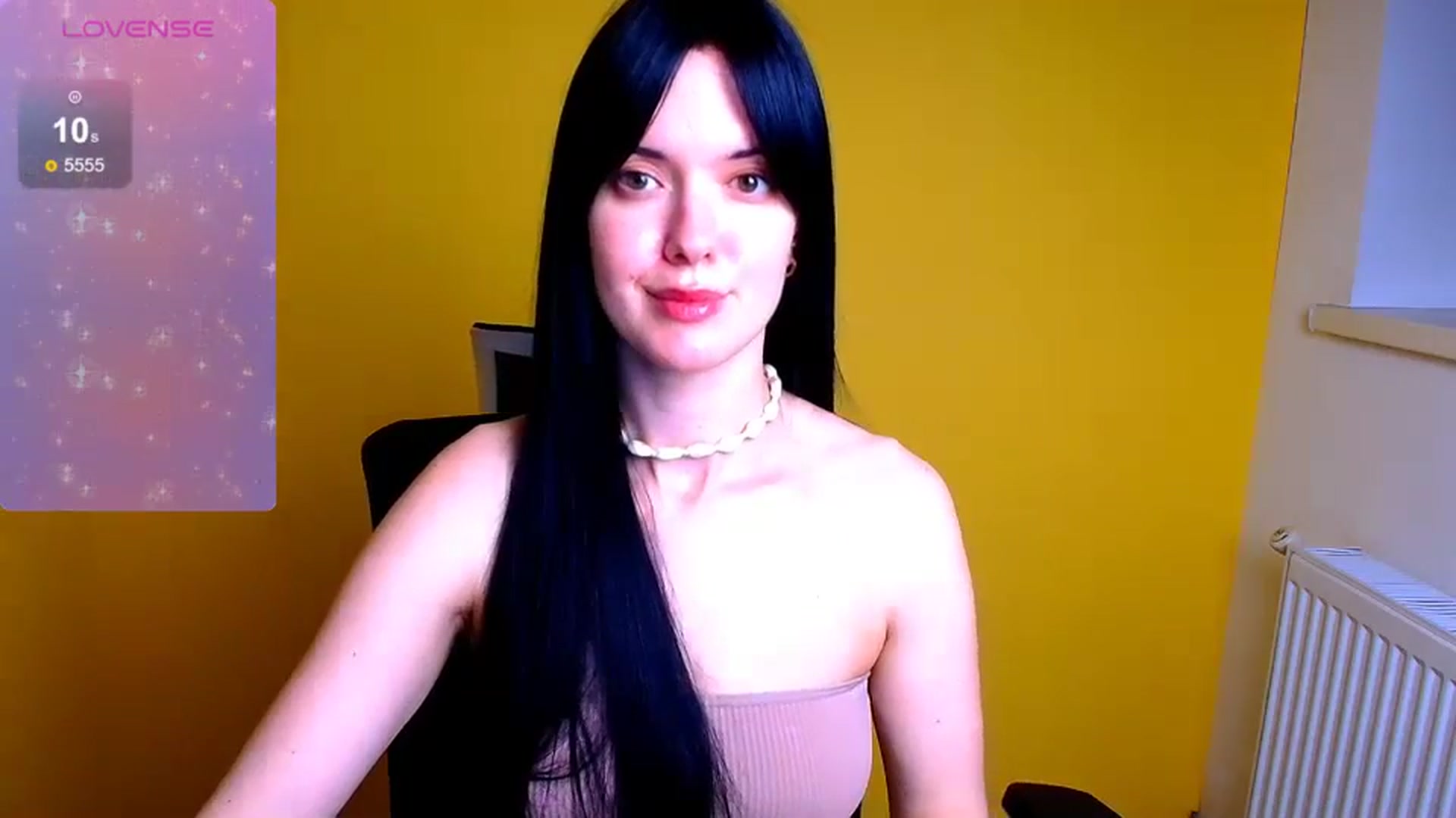 Gallery image thumbnail from Black_Red's myfreecams stream on, 05/17/2024, 14:30 image 17 of 20