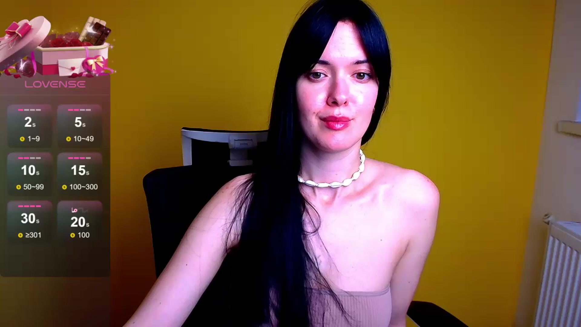 Gallery image thumbnail from Black_Red's myfreecams stream on, 05/17/2024, 16:56 image 17 of 20