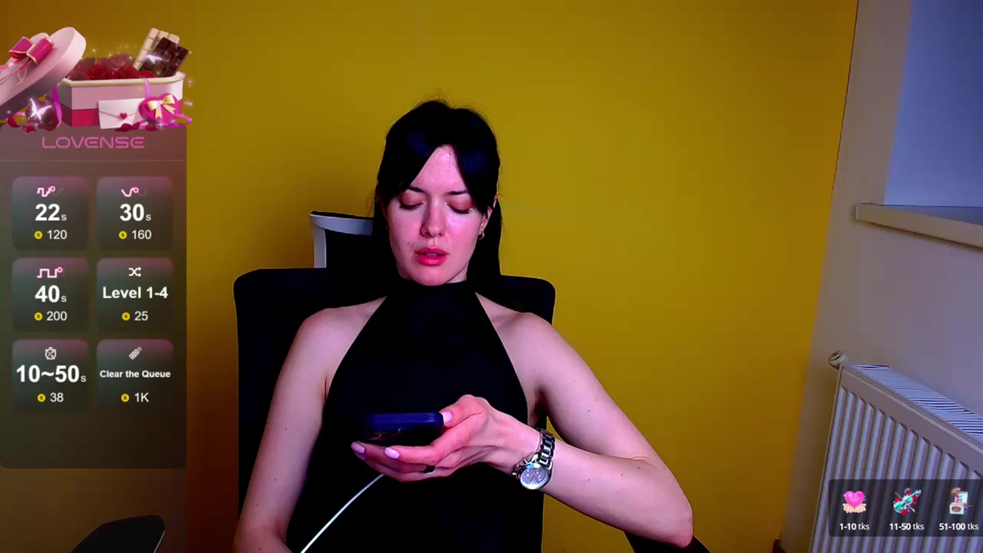 Gallery image thumbnail from Black_Red's myfreecams stream on, 05/18/2024, 10:02 image 15 of 20