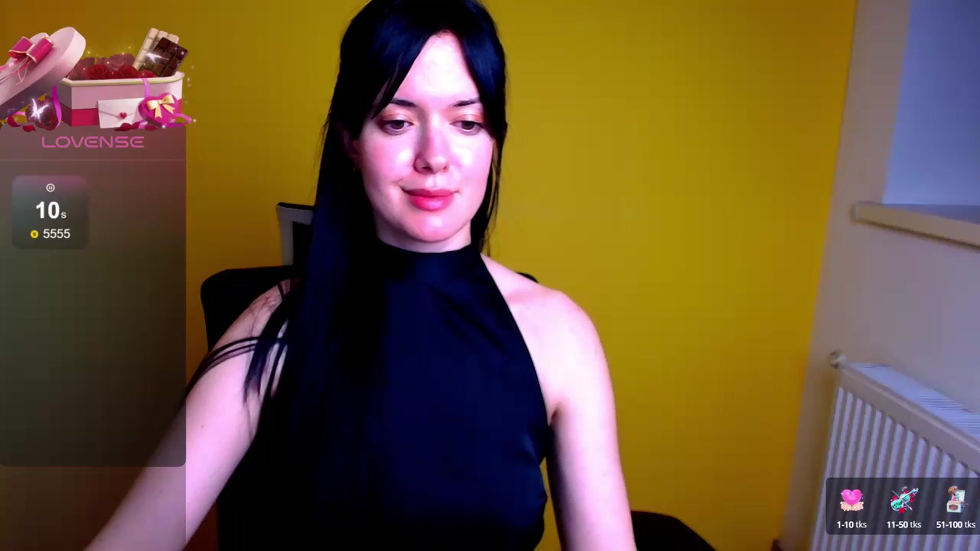 Gallery image thumbnail from Black_Red's myfreecams stream on, 05/18/2024, 10:02 image 20 of 20
