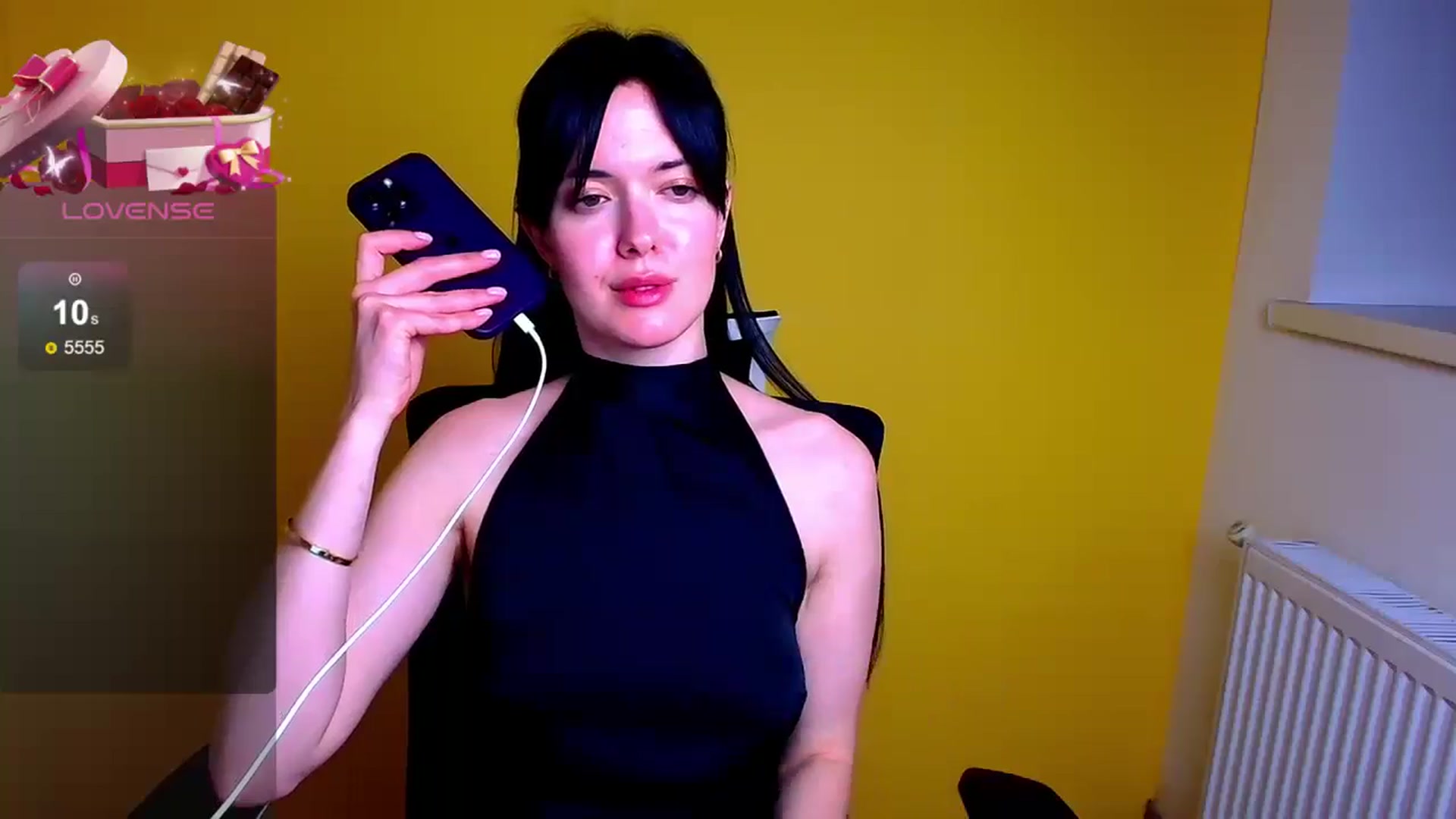 Gallery image thumbnail from Black_Red's myfreecams stream on, 05/18/2024, 10:02 image 2 of 20