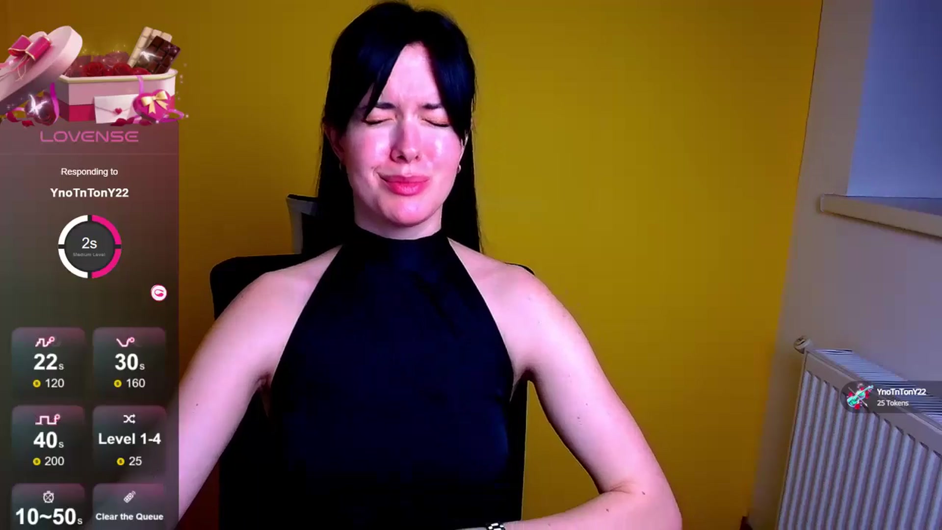 Gallery image thumbnail from Black_Red's myfreecams stream on, 05/18/2024, 10:02 image 12 of 20