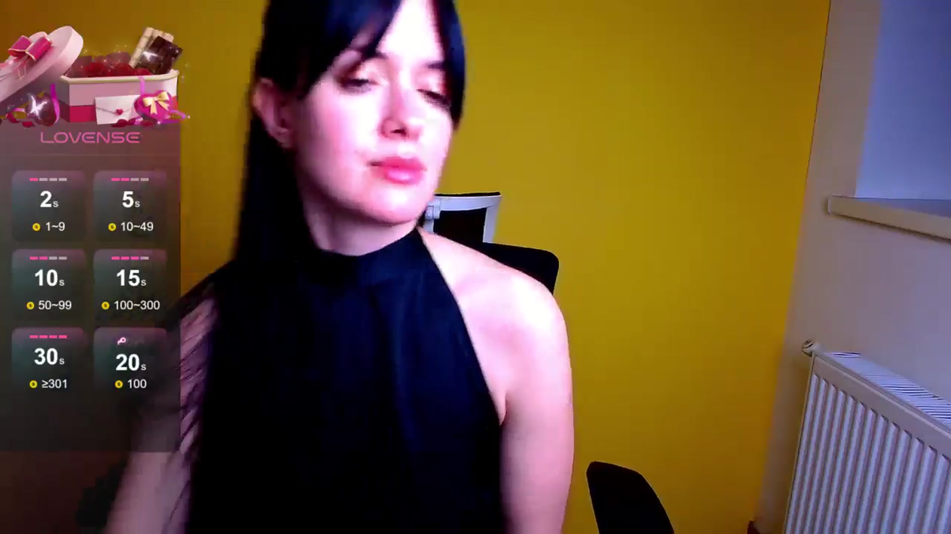 Gallery image thumbnail from Black_Red's myfreecams stream on, 05/18/2024, 10:02 image 16 of 20