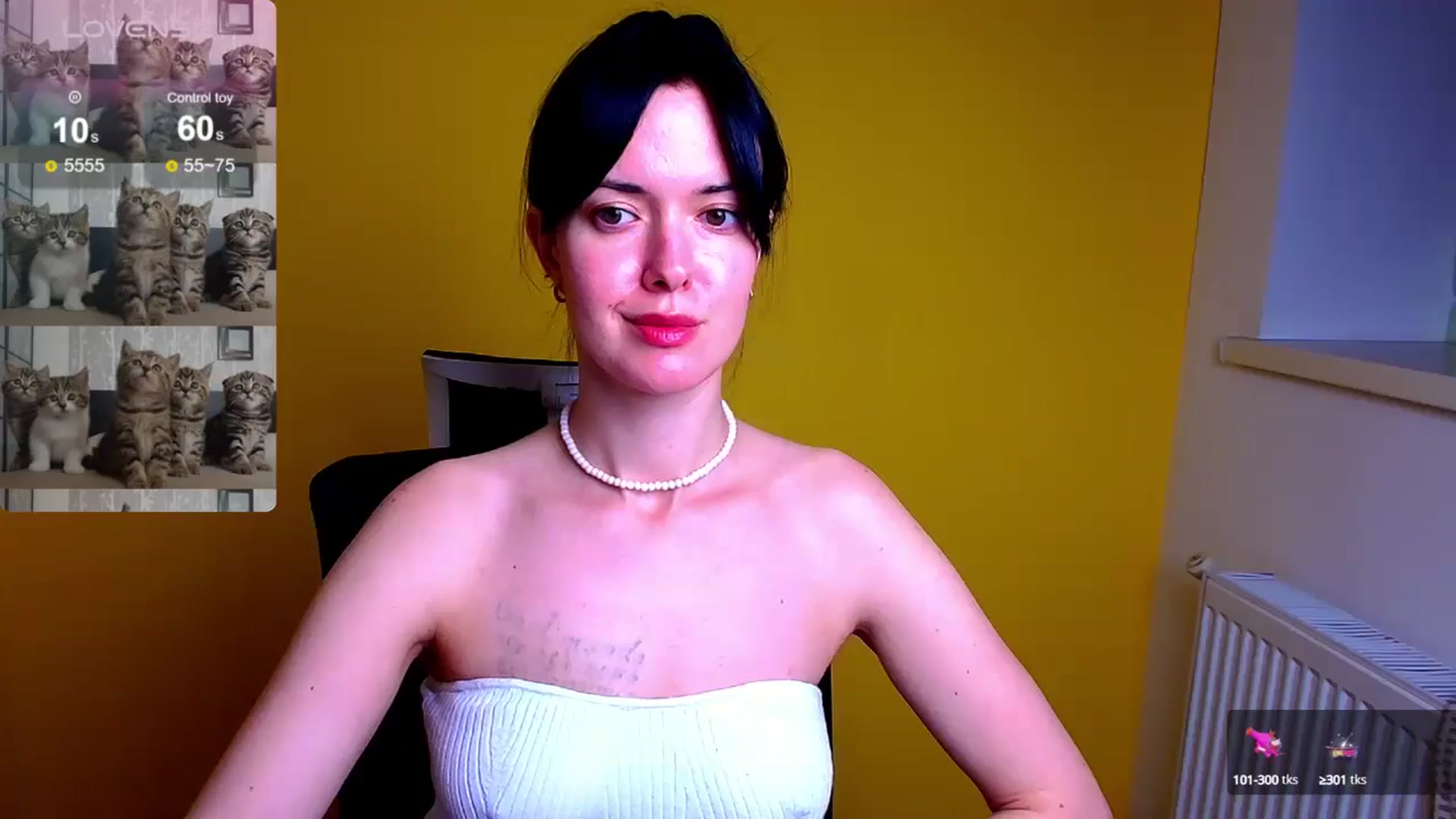 Gallery image thumbnail from Black_Red's myfreecams stream on, 05/19/2024, 08:51 image 5 of 20