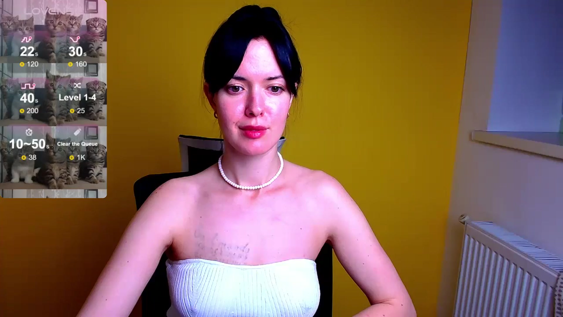 Gallery image thumbnail from Black_Red's myfreecams stream on, 05/19/2024, 08:51 image 7 of 20