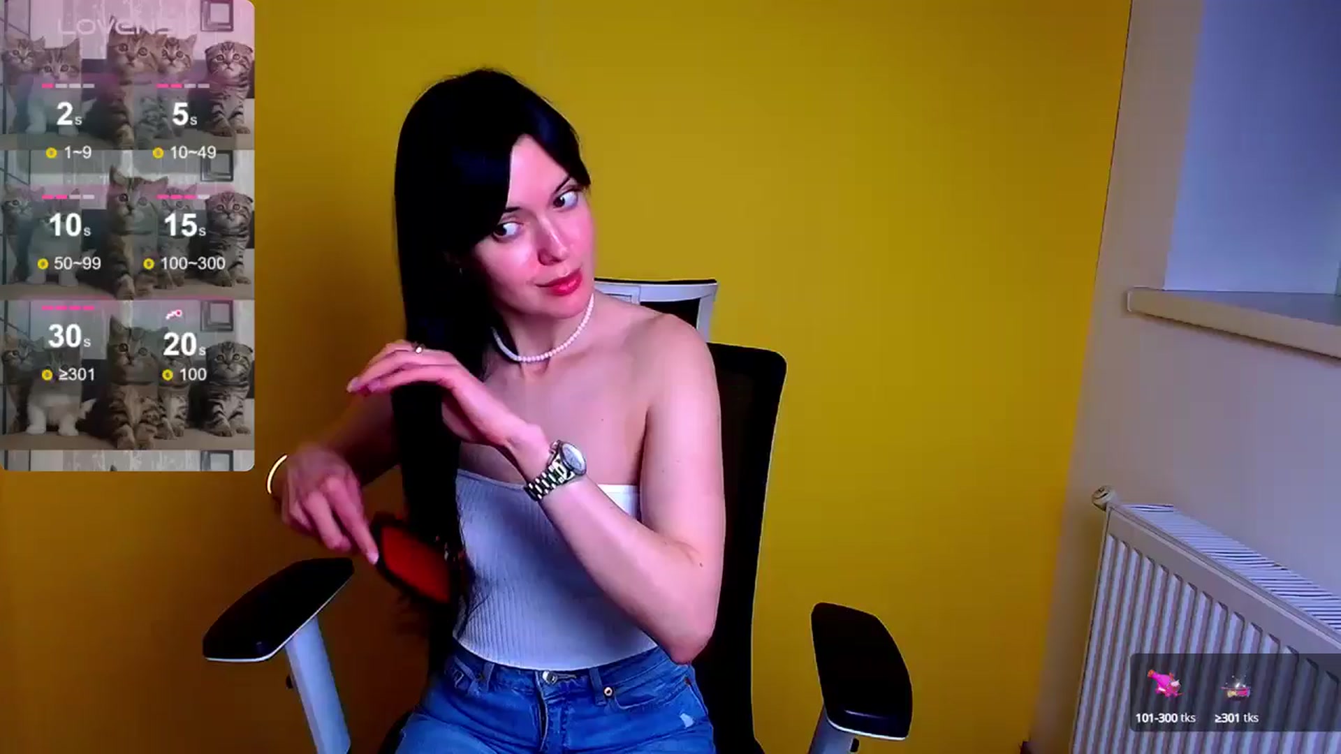 Gallery image thumbnail from Black_Red's myfreecams stream on, 05/19/2024, 09:51 image 9 of 20