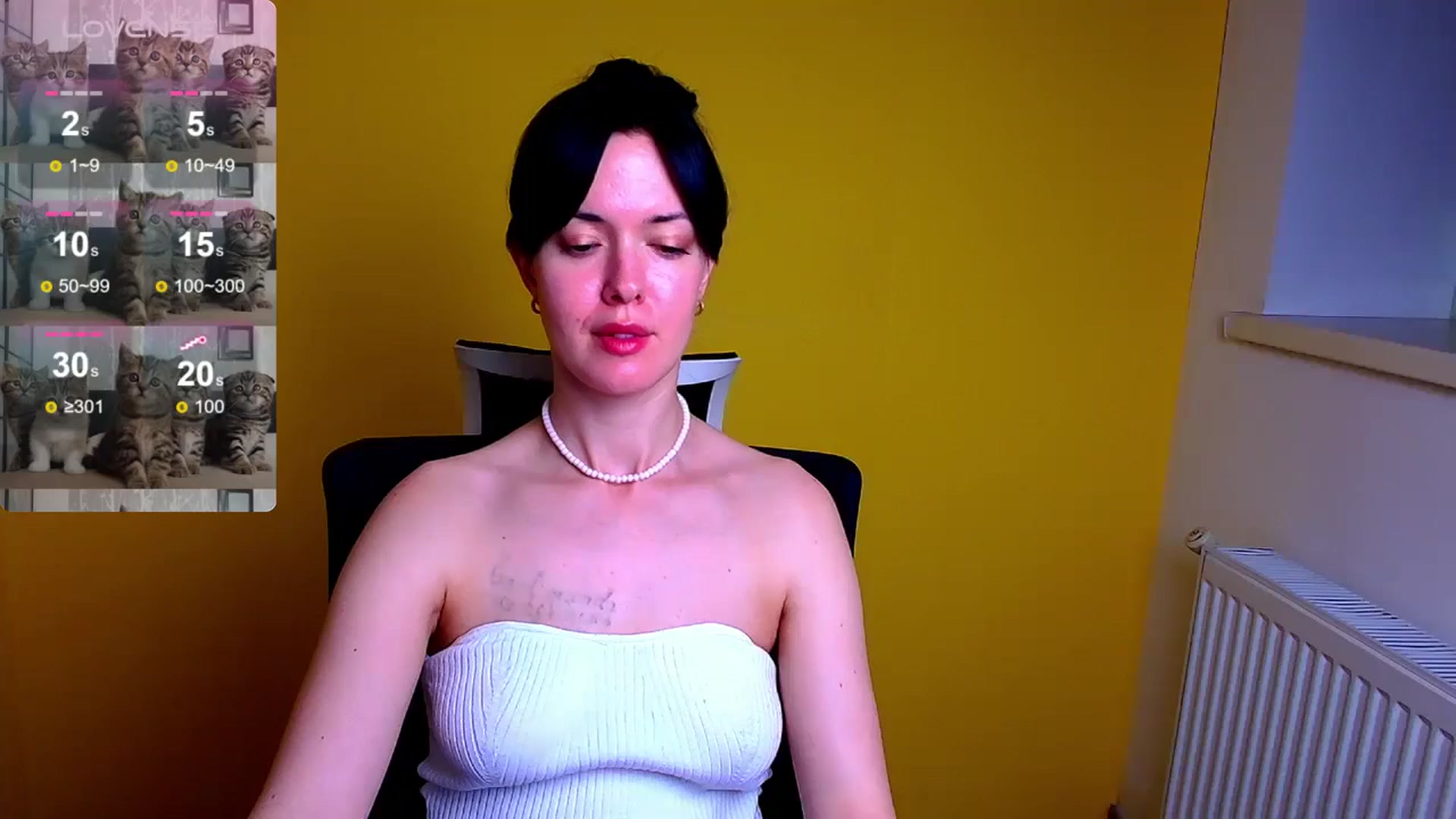 Gallery image thumbnail from Black_Red's myfreecams stream on, 05/19/2024, 09:51 image 15 of 20