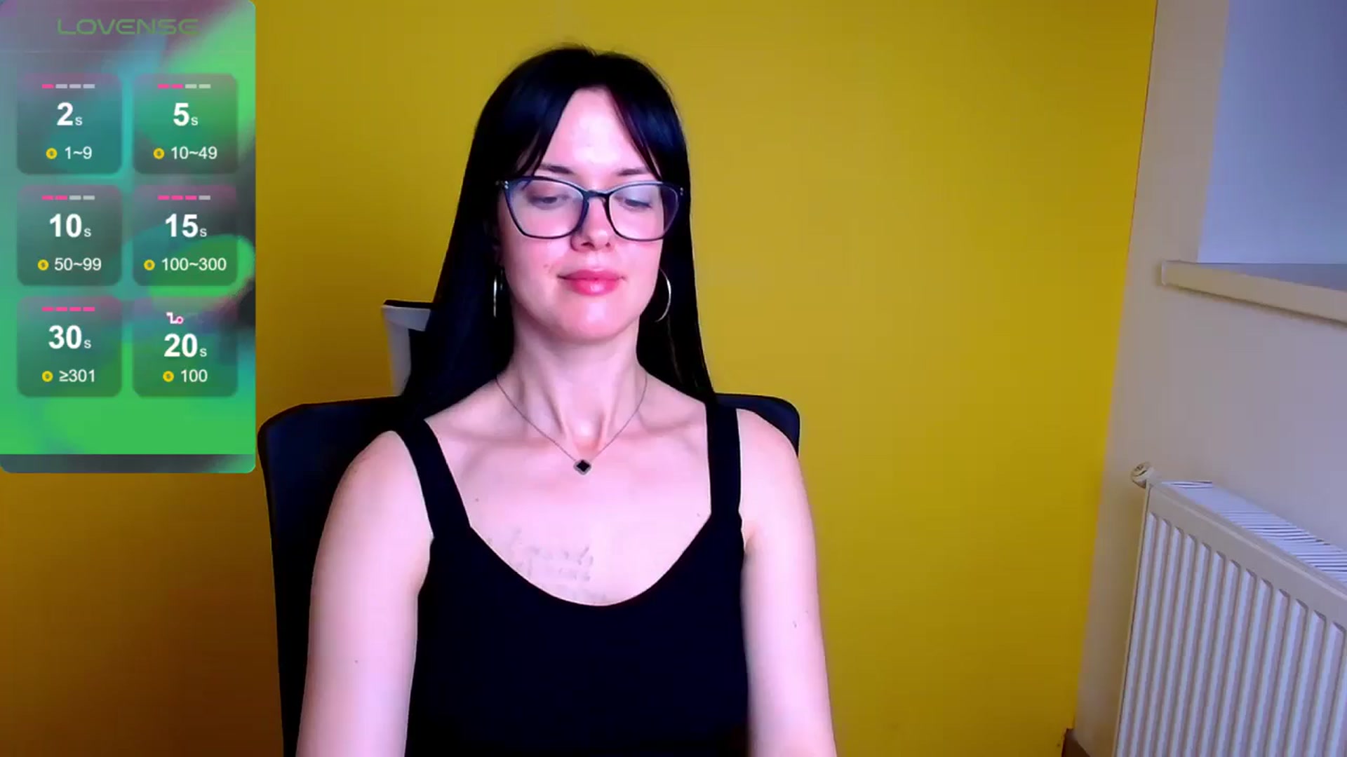 Gallery image thumbnail from Black_Red's myfreecams stream on, 05/23/2024, 12:54 image 16 of 20