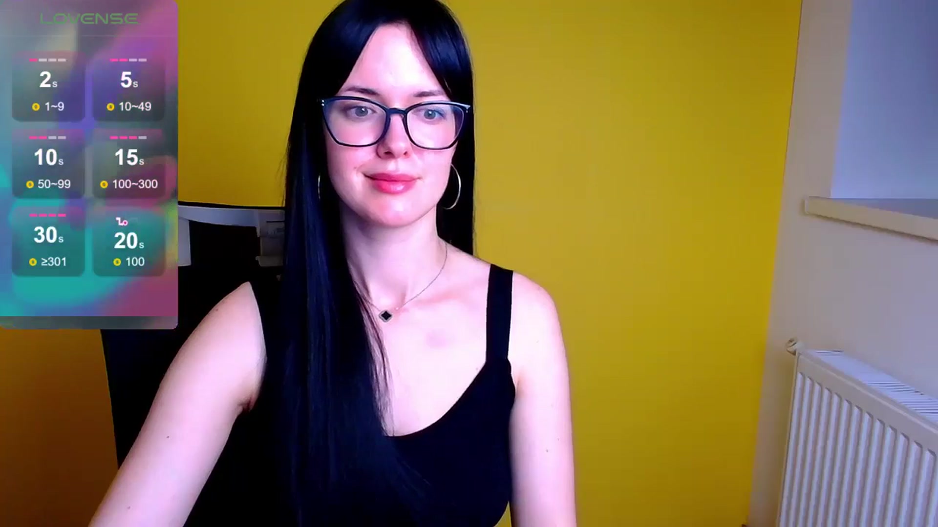 Gallery image thumbnail from Black_Red's myfreecams stream on, 05/23/2024, 12:54 image 12 of 20