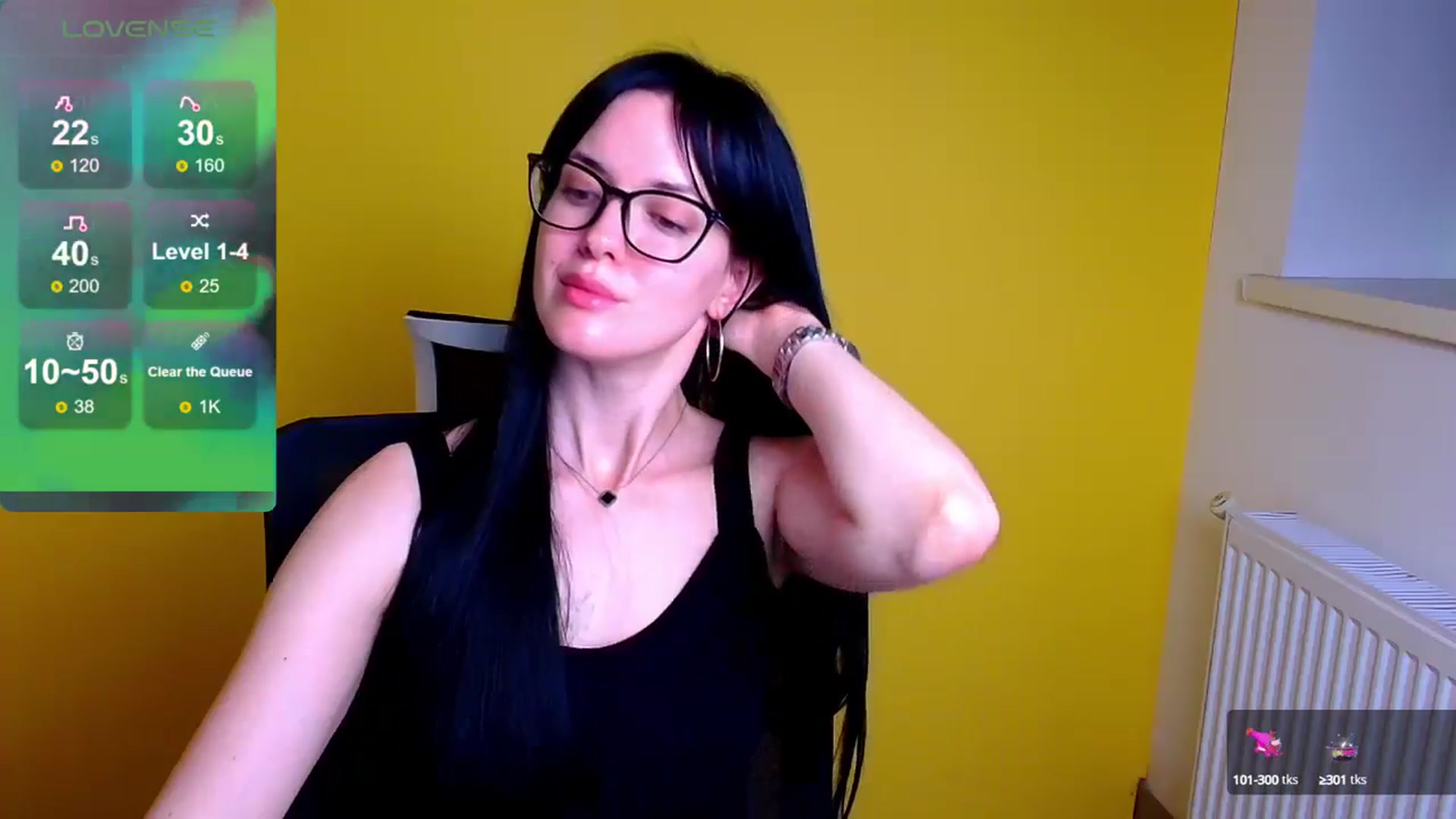 Gallery image thumbnail from Black_Red's myfreecams stream on, 05/23/2024, 14:05 image 12 of 20