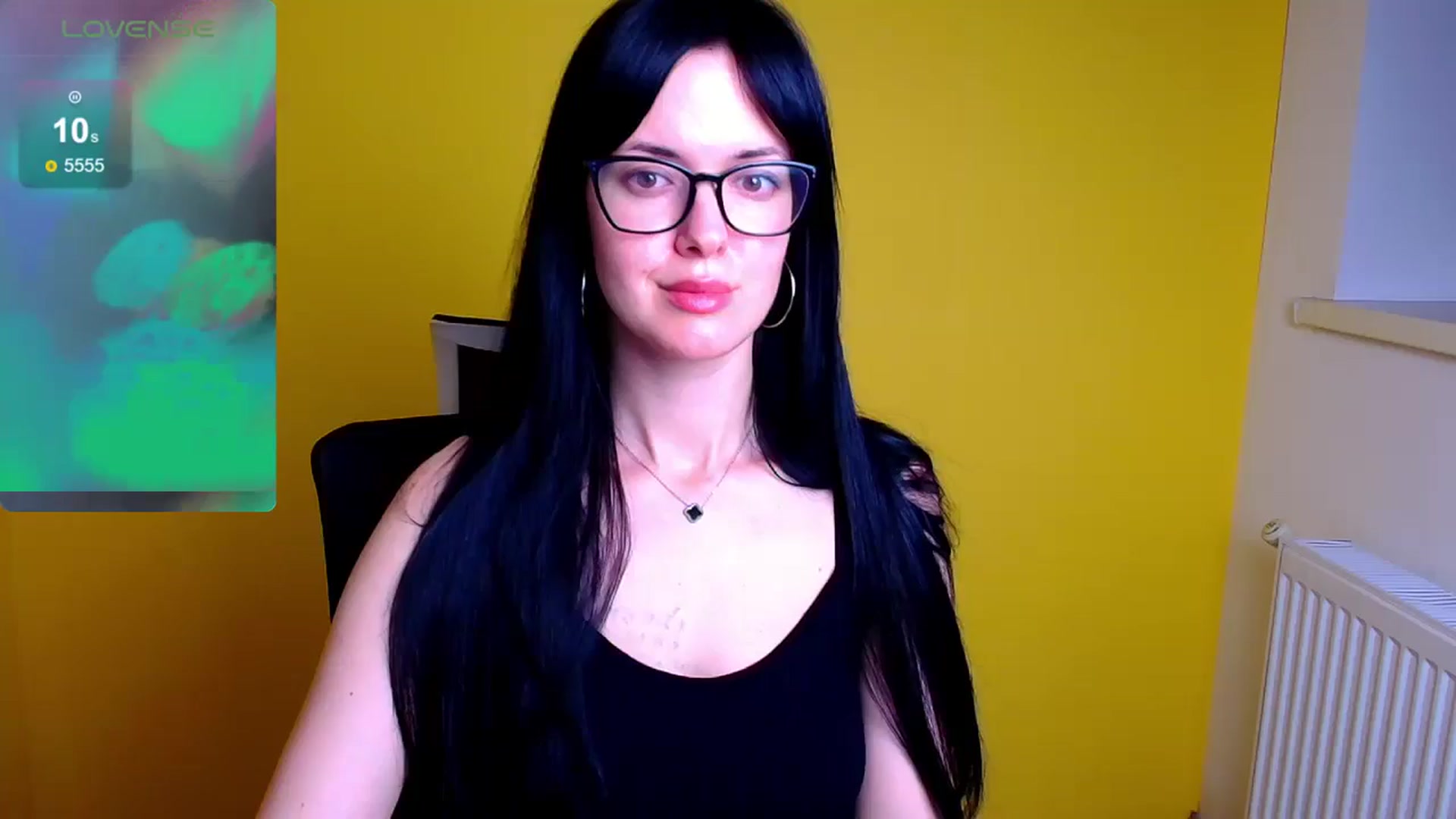 Gallery image thumbnail from Black_Red's myfreecams stream on, 05/23/2024, 14:05 image 1 of 20