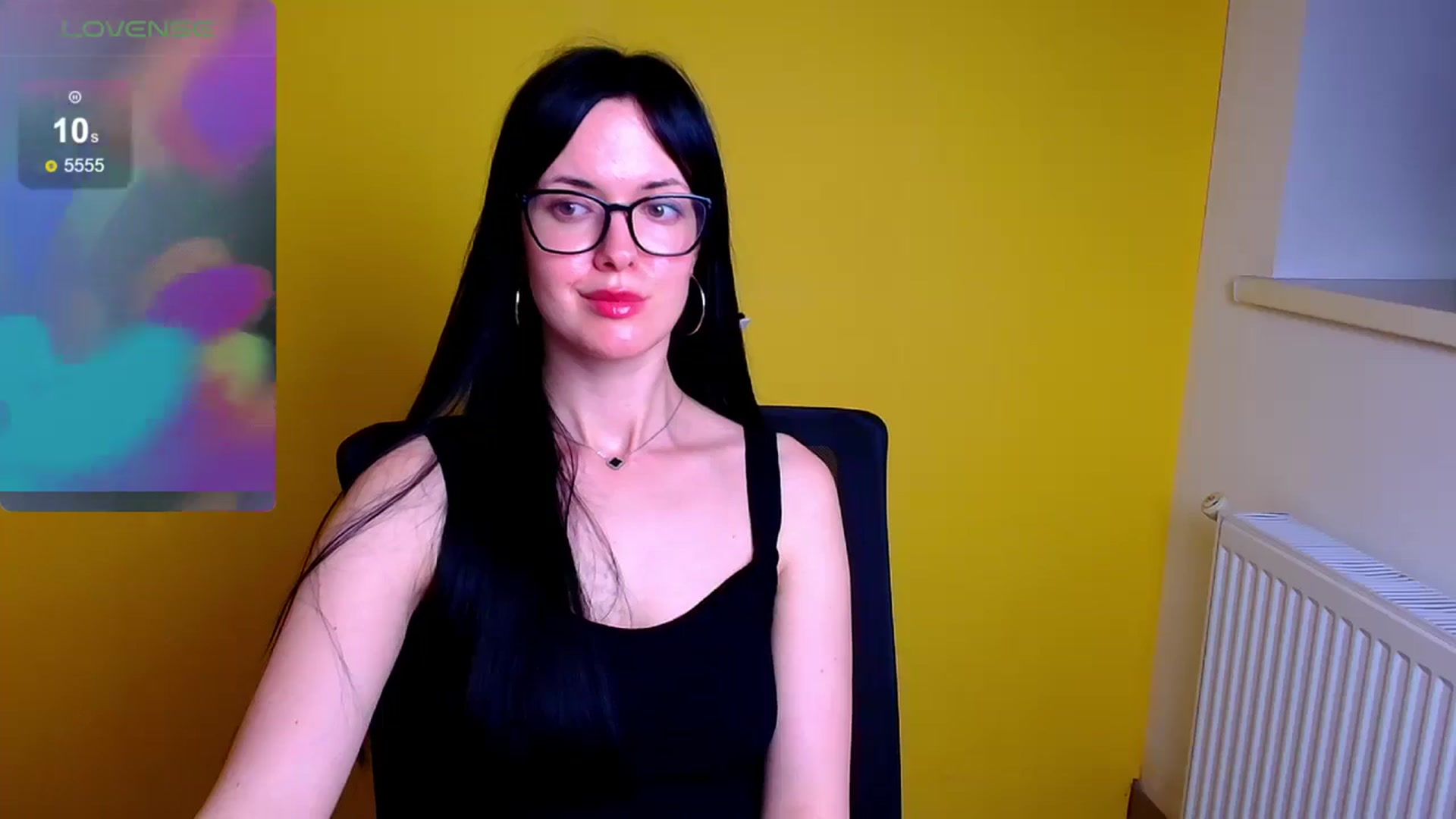 Gallery image thumbnail from Black_Red's myfreecams stream on, 05/23/2024, 15:23 image 4 of 20