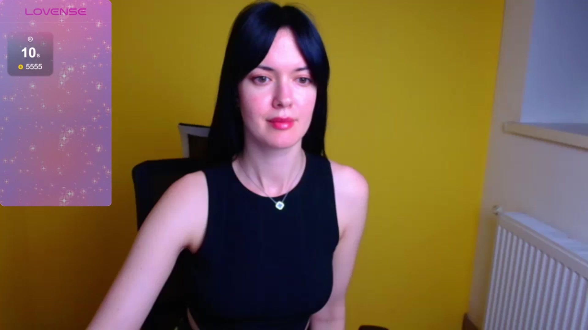 Gallery image thumbnail from Black_Red's myfreecams stream on, 05/24/2024, 14:01 image 15 of 20