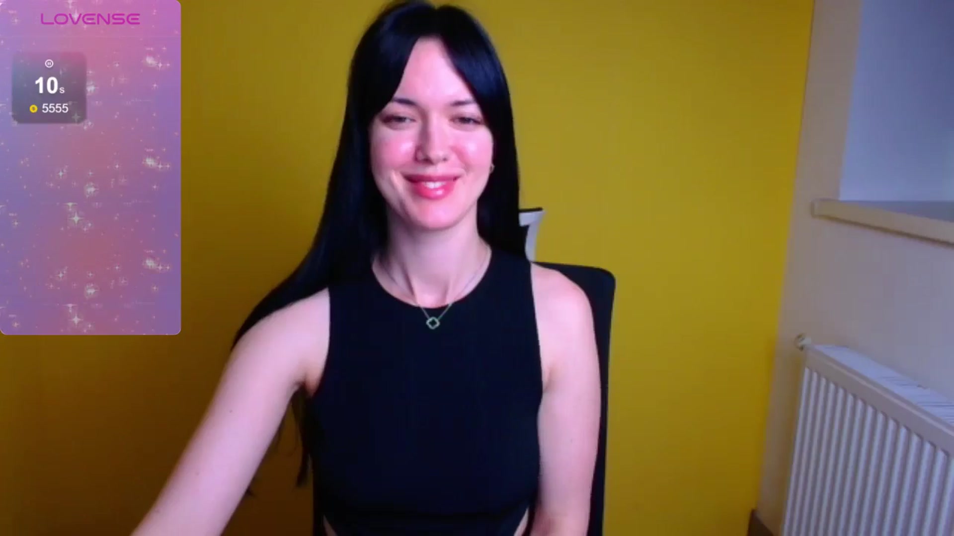 Gallery image thumbnail from Black_Red's myfreecams stream on, 05/24/2024, 15:56 image 16 of 20