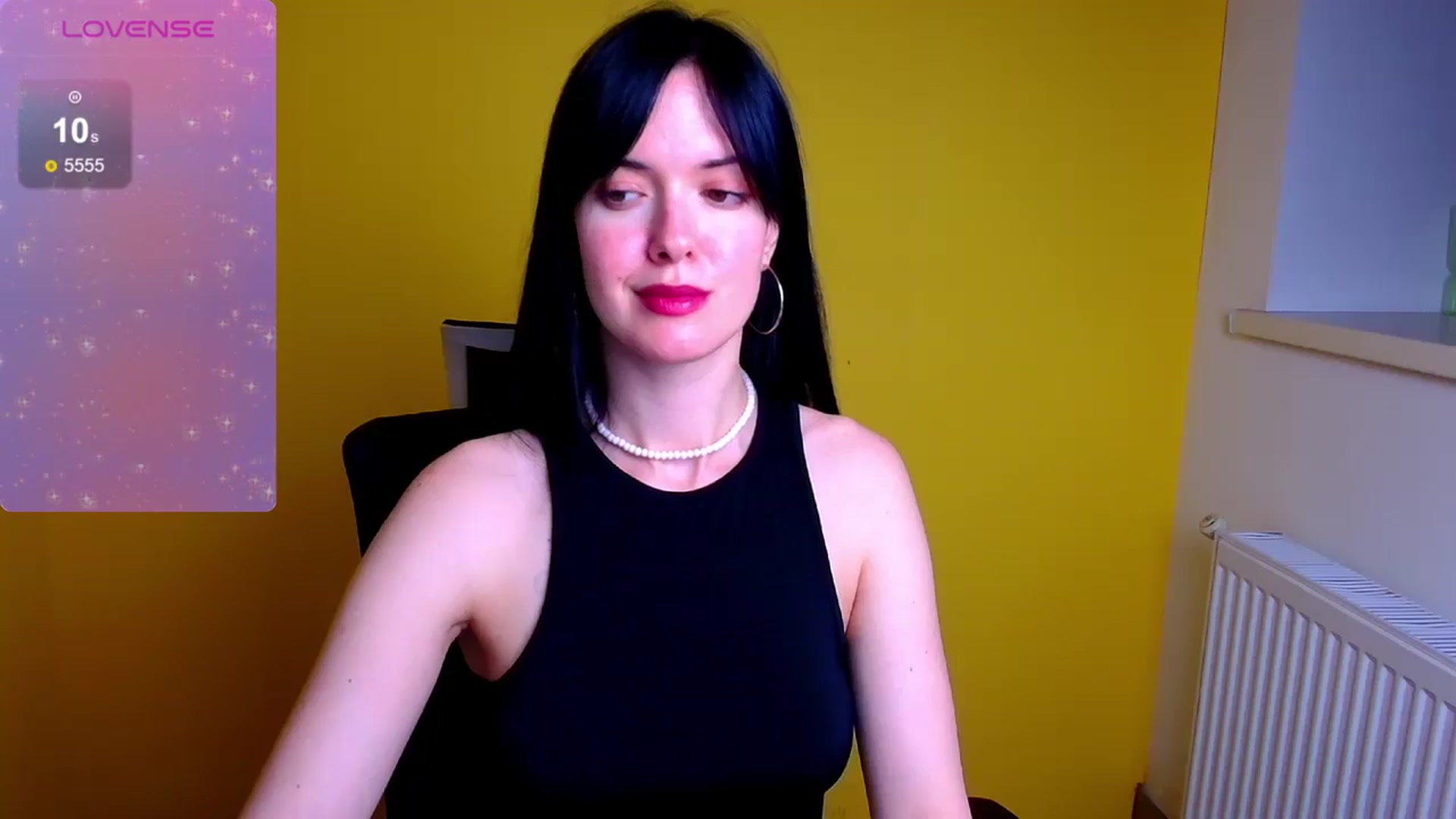Gallery image thumbnail from Black_Red's myfreecams stream on, 05/26/2024, 18:35 image 5 of 20