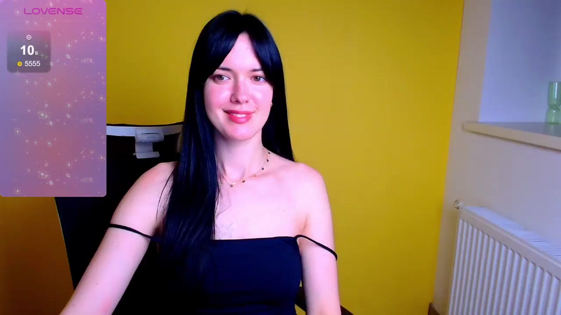 Gallery image thumbnail from Black_Red's myfreecams stream on, 05/27/2024, 18:56 image 3 of 20