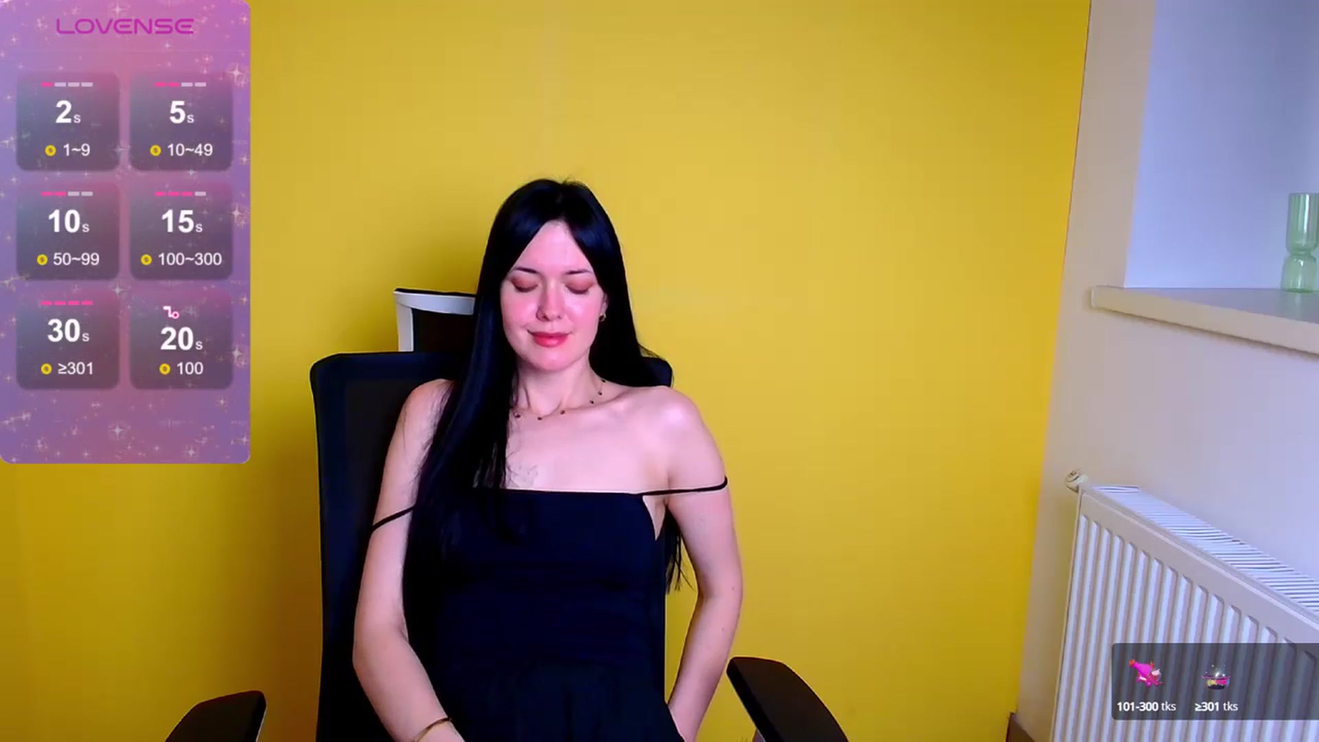 Gallery image thumbnail from Black_Red's myfreecams stream on, 05/27/2024, 18:56 image 7 of 20