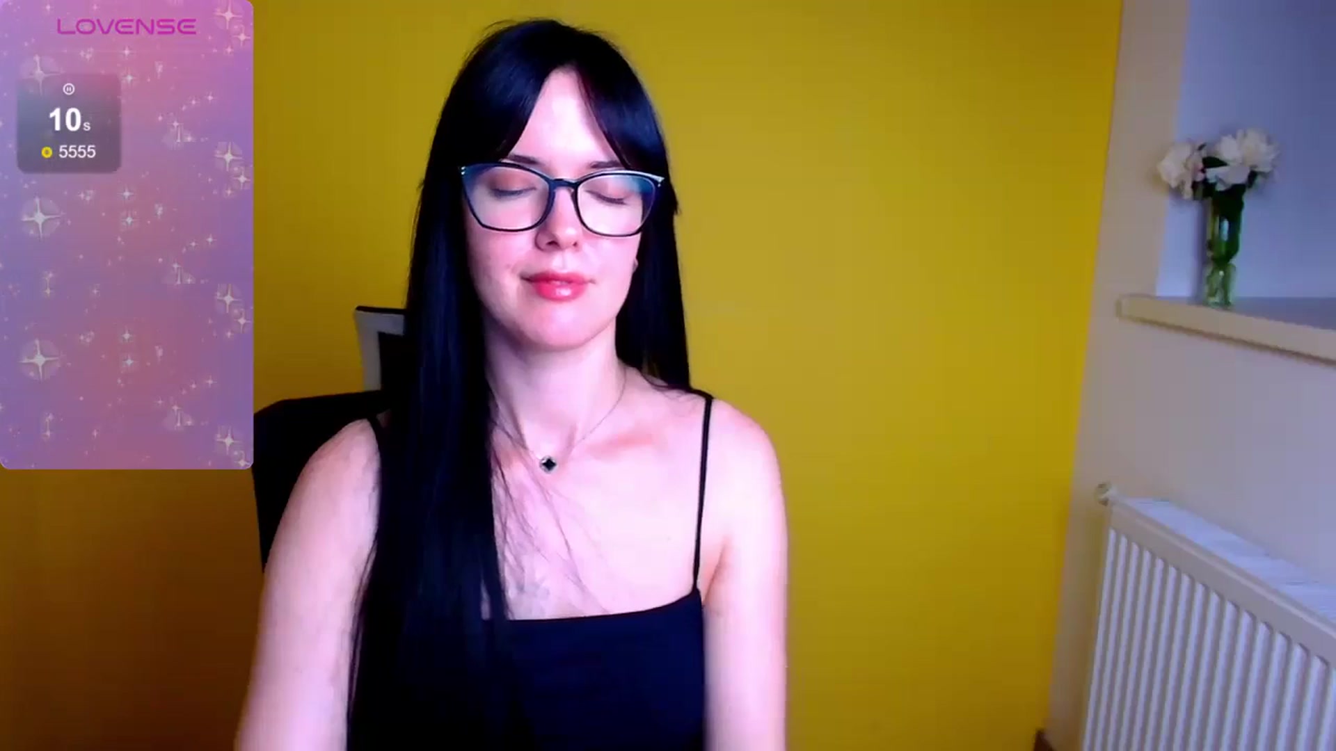 Gallery image thumbnail from Black_Red's myfreecams stream on, 05/31/2024, 13:17 image 9 of 20
