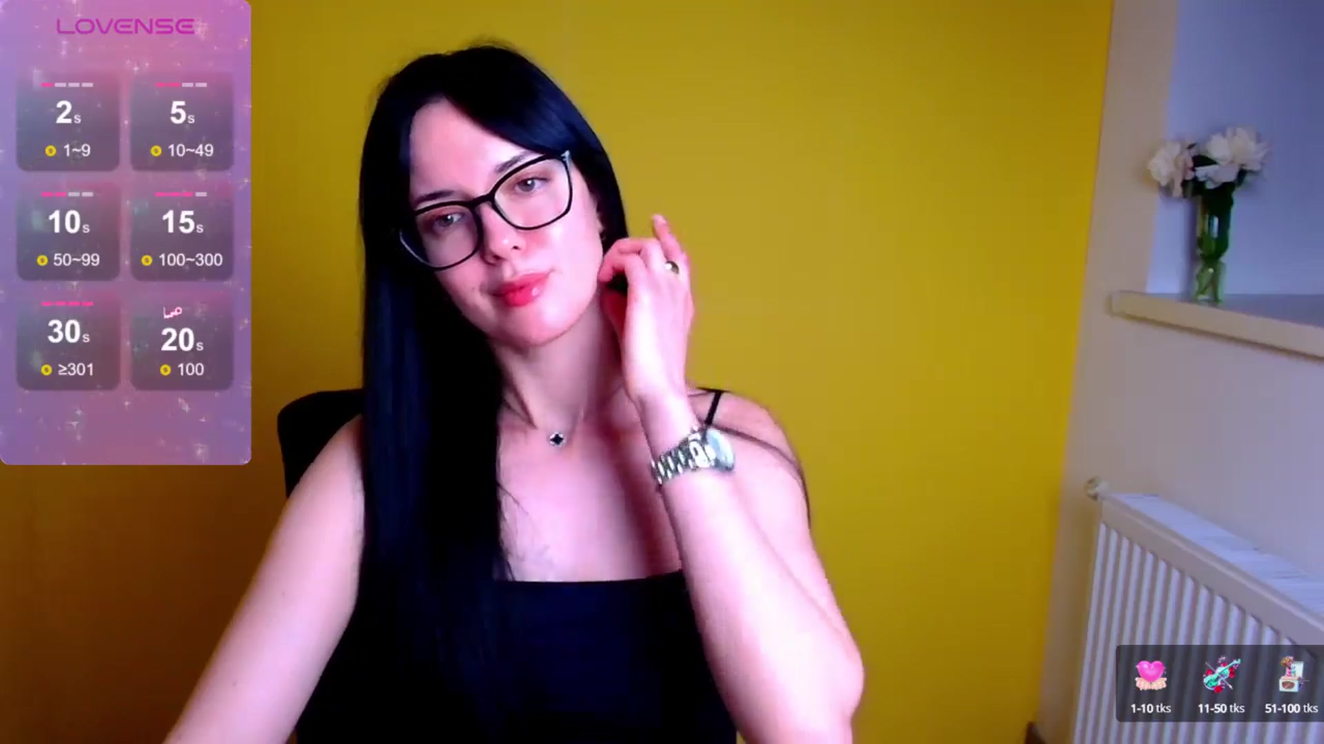 Gallery image thumbnail from Black_Red's myfreecams stream on, 05/31/2024, 13:17 image 16 of 20