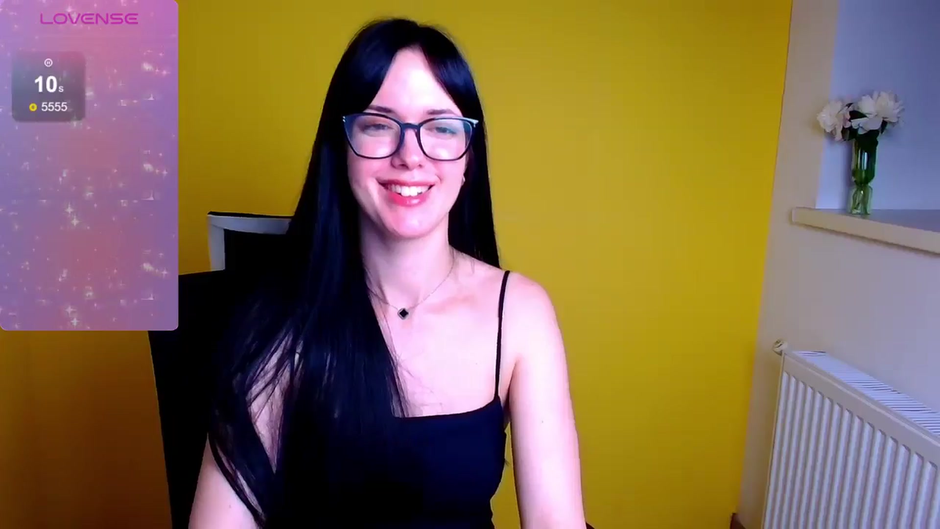 Gallery image thumbnail from Black_Red's myfreecams stream on, 05/31/2024, 13:44 image 12 of 20