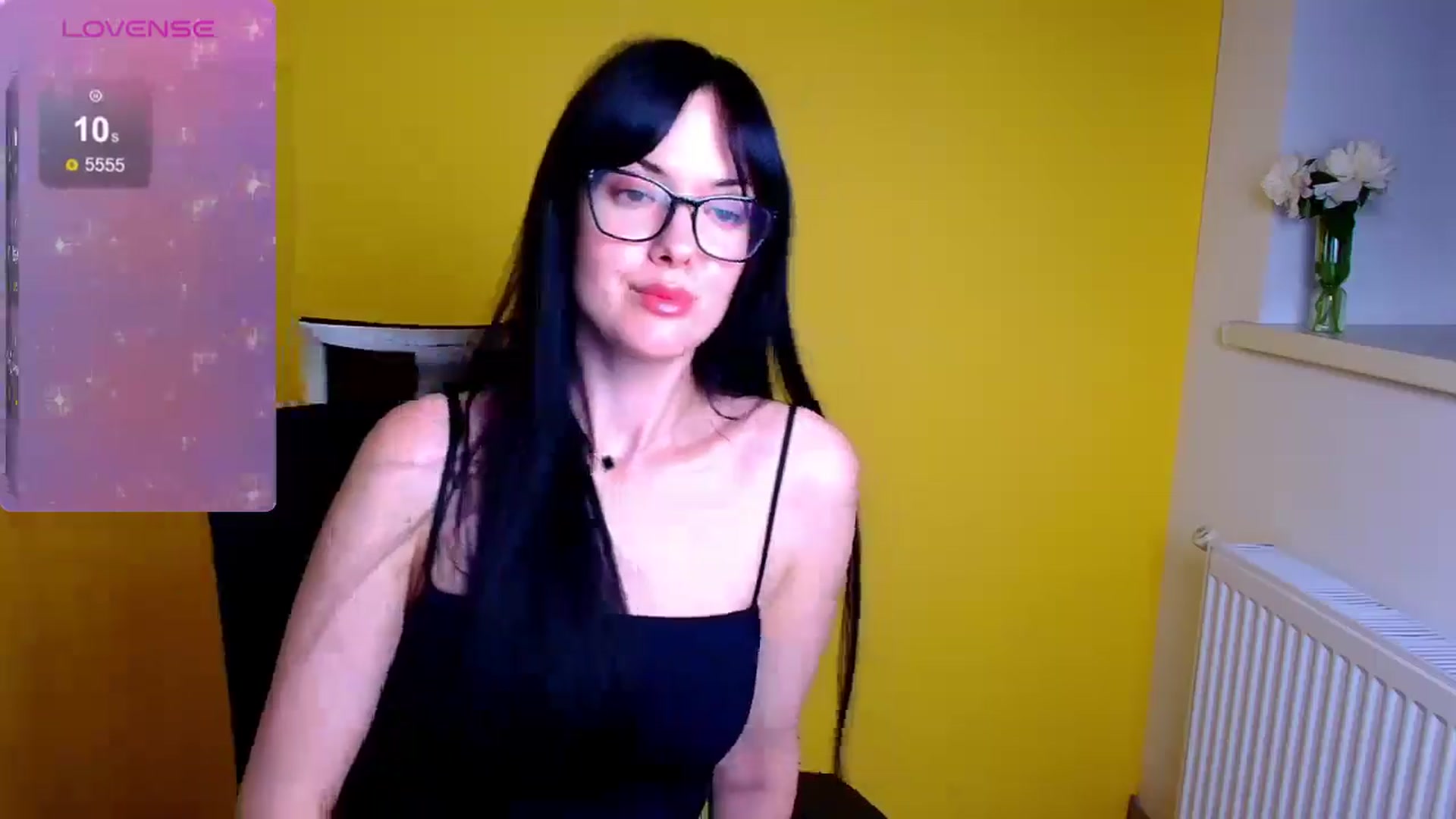 Gallery image thumbnail from Black_Red's myfreecams stream on, 05/31/2024, 13:44 image 2 of 20