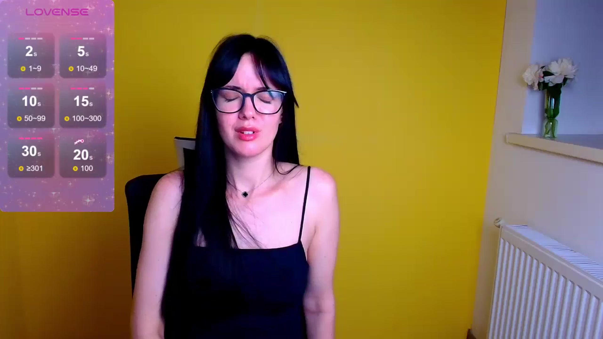 Gallery image thumbnail from Black_Red's myfreecams stream on, 05/31/2024, 13:44 image 6 of 20
