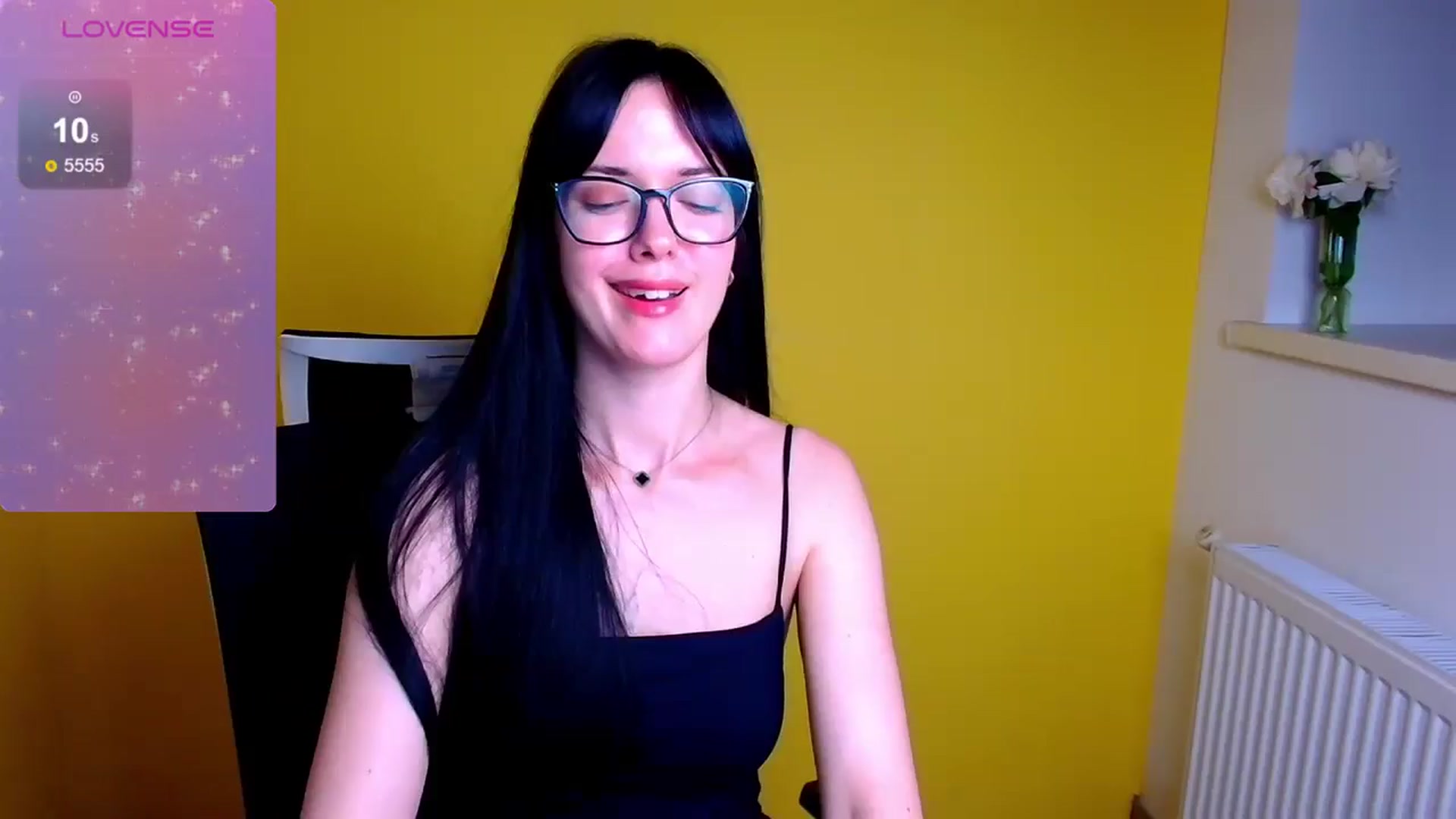 Gallery image thumbnail from Black_Red's myfreecams stream on, 05/31/2024, 13:44 image 13 of 20