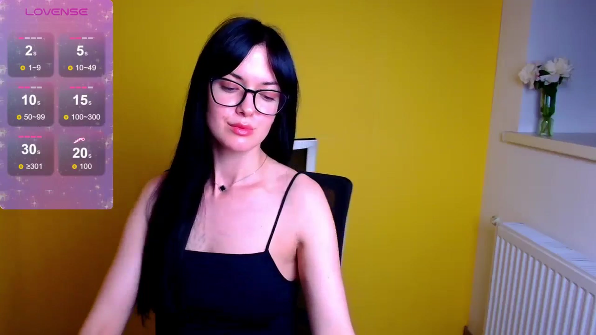 Gallery image thumbnail from Black_Red's myfreecams stream on, 05/31/2024, 13:44 image 17 of 20