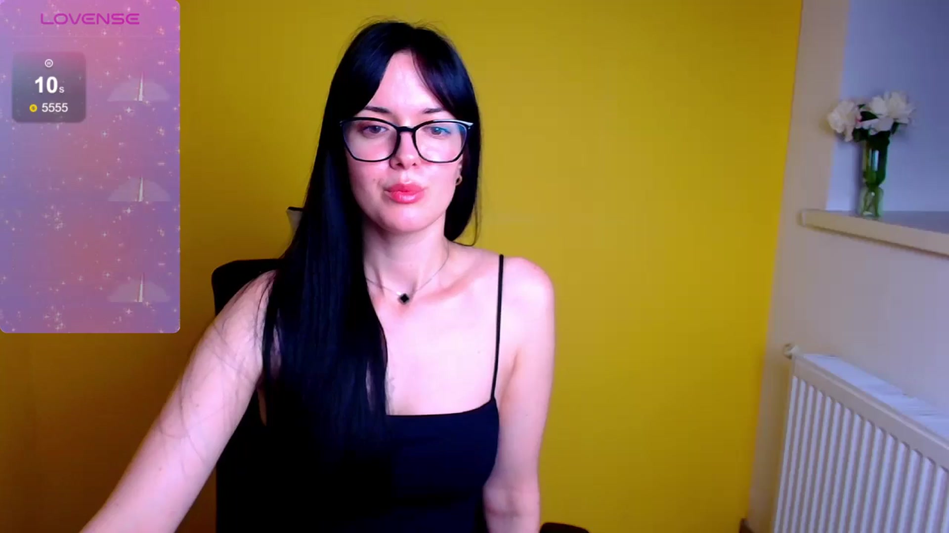 Gallery image thumbnail from Black_Red's myfreecams stream on, 05/31/2024, 14:40 image 5 of 20
