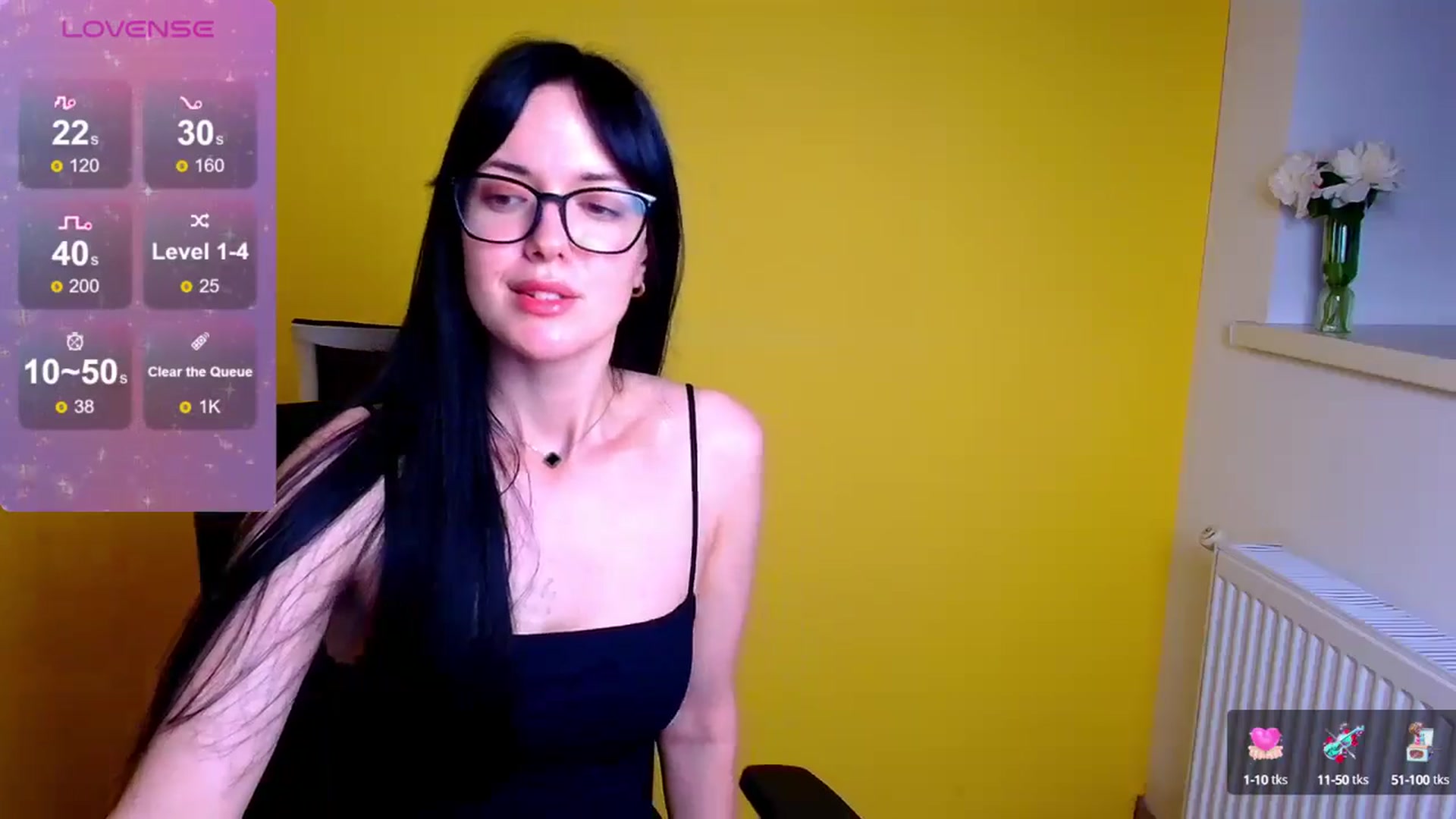 Gallery image thumbnail from Black_Red's myfreecams stream on, 05/31/2024, 14:40 image 16 of 20