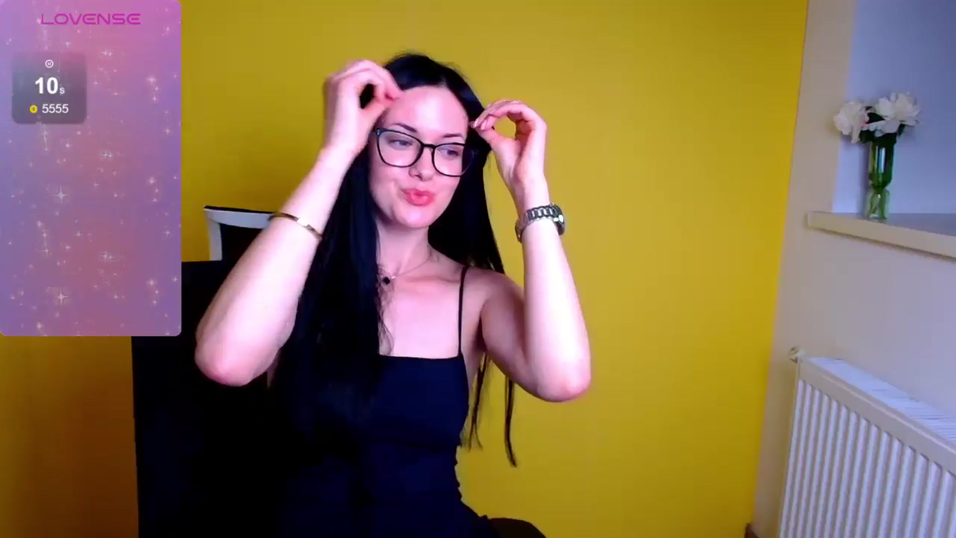 Gallery image thumbnail from Black_Red's myfreecams stream on, 05/31/2024, 14:40 image 17 of 20